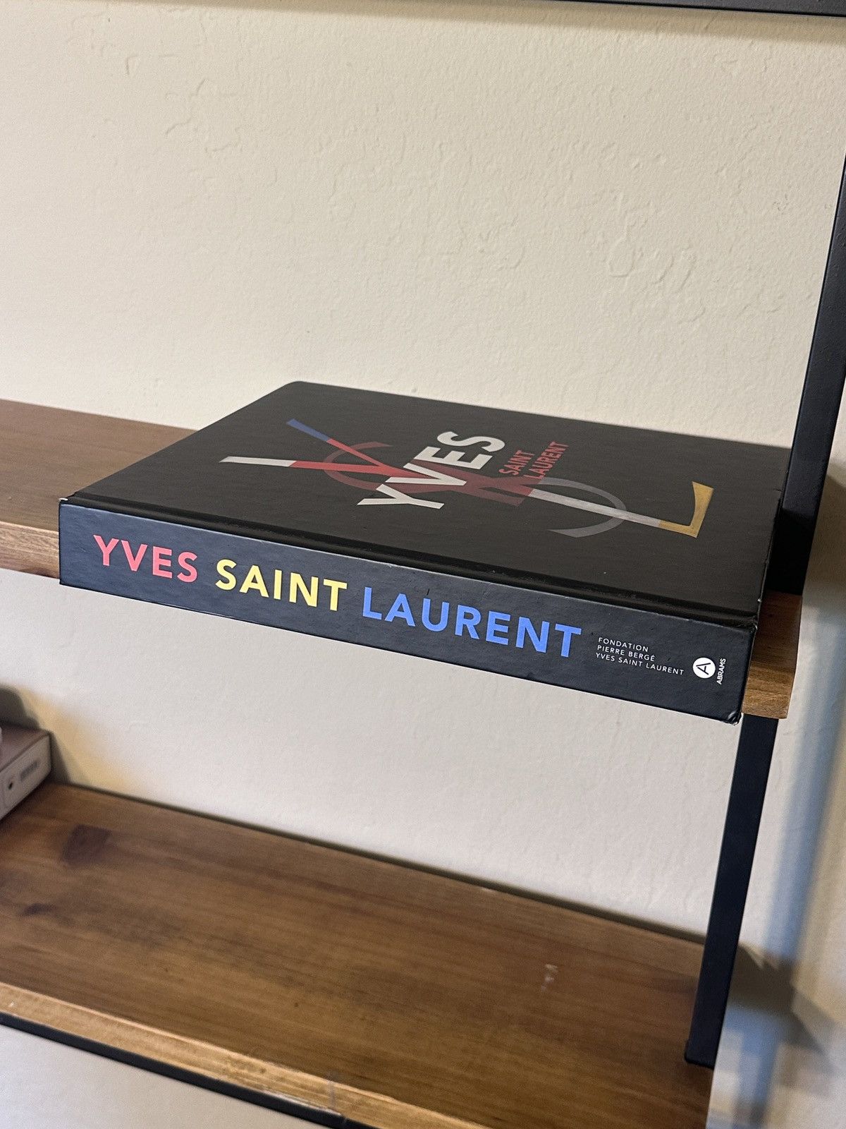 Yves Saint Laurent Yves Saint Laurent photobook Size ONE SIZE - 2 Thumbnail