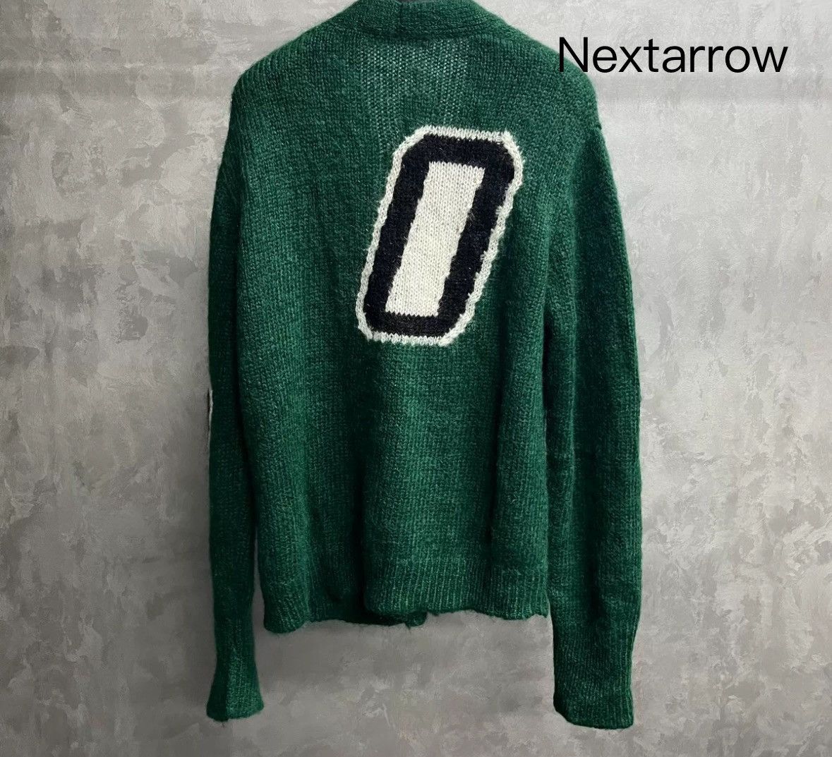 Louis Vuitton Louis Vuitton's latest green letter long knit sweater Size US L / EU 52-54 / 3 - 2 Thumbnail