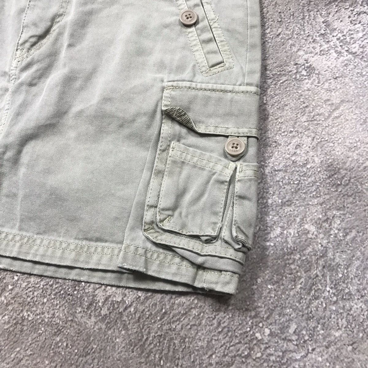 Vintage Vintage Y2K Khaki Cargo Skirt Streetwear Workwear Washed 32 Size 32" / US 10 / IT 46 - 2 Thumbnail
