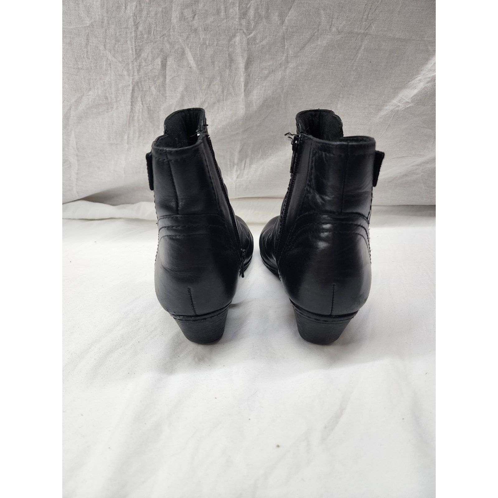 Rockport Womens Rockport Black Leather boots booties size 7 sh4 Size US 7 / IT 37 - 3 Thumbnail