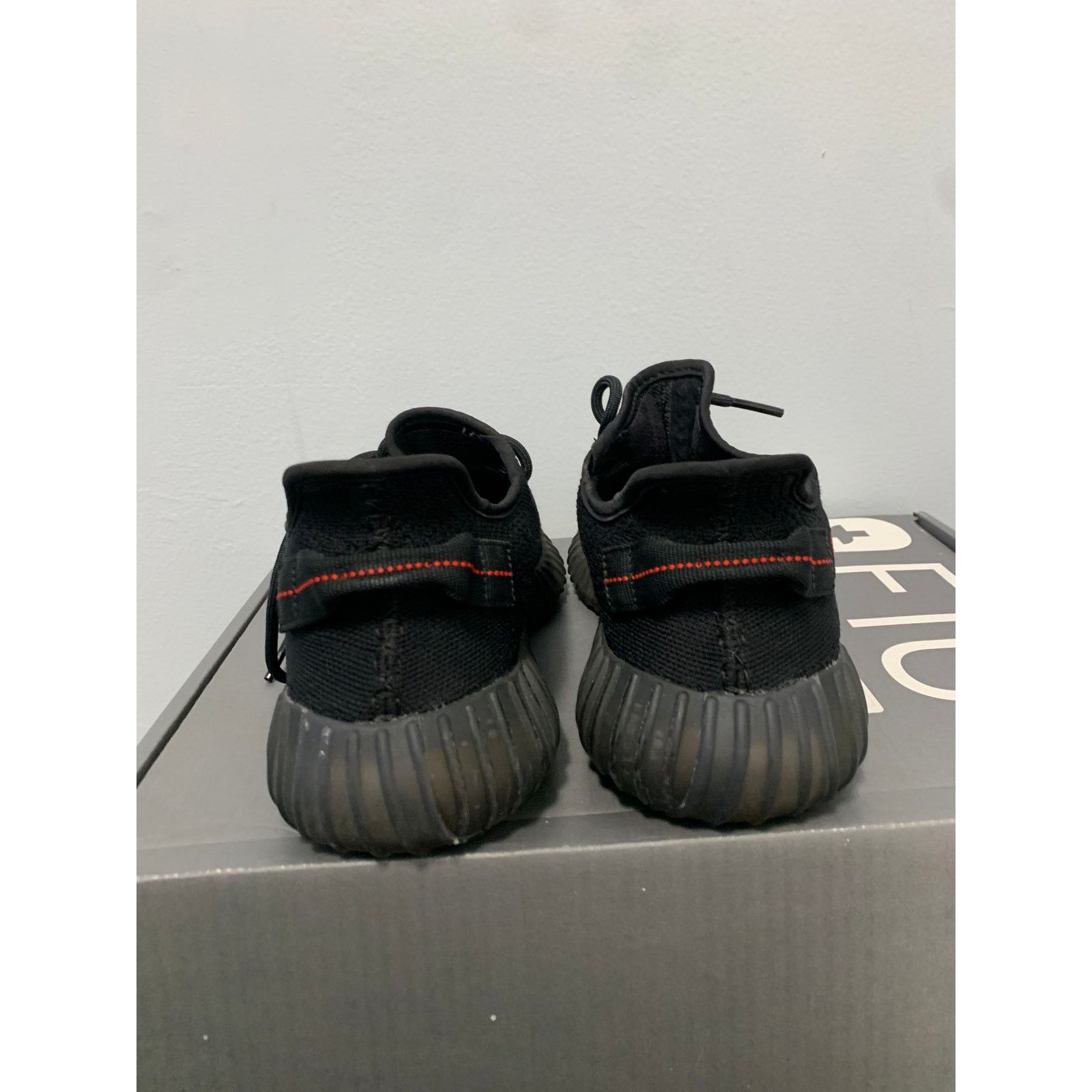 Adidas adidas Yeezy Boost 350 V2 Black Red Size 11.5 Used Size US 11.5 / EU 44-45 - 2 Thumbnail