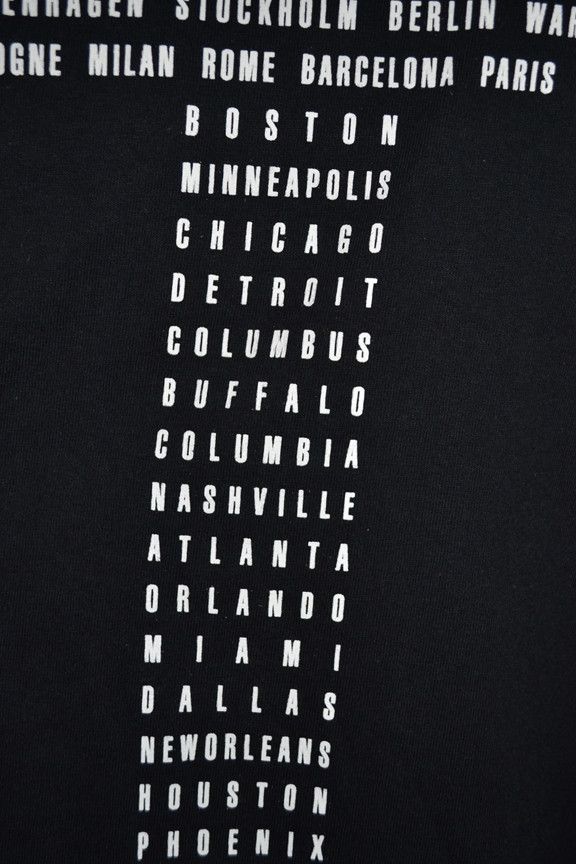 Beyonce × Jay-Z × Vintage OTR II On the Run II Tour tee Jay-z Beyonce M Size US M / EU 48-50 / 2 - 5 Thumbnail