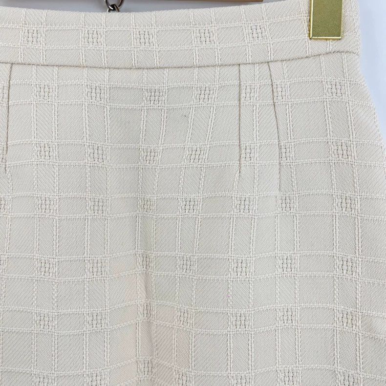 Gucci Gucci Beige horse buckle chain skirt 2504-Nextarrow Size 24" / US 00 / IT 34 - 5 Thumbnail