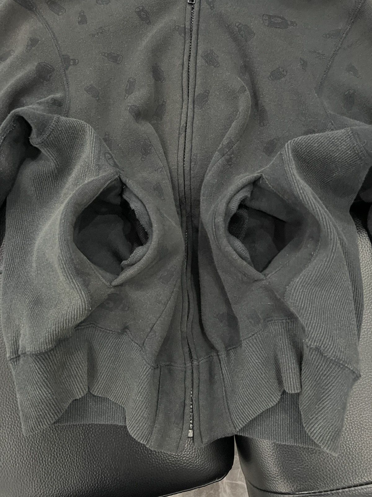 Undercover Undercover 2000s Cartoon Shadow Graphic Zip Hoodie Size US S / EU 44-46 / 1 - 6 Thumbnail