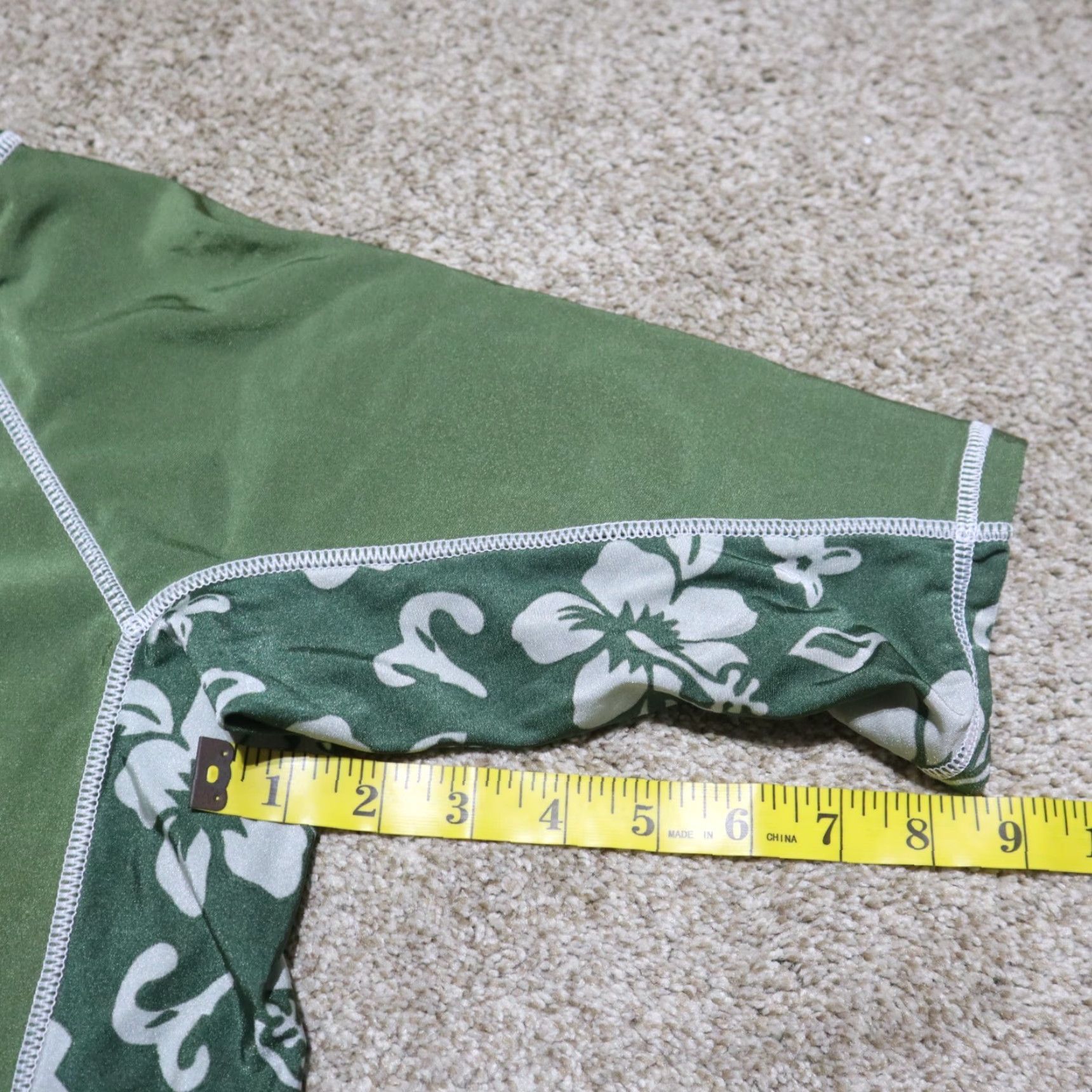 Vintage VINTAGE Tribal Surf Shirt Men Large Green Surf or Snorkel Theme 90s Concert? (Note: Ask: But we must not include questions. Hmm.) Size US L / EU 52-54 / 3 - 6 Thumbnail