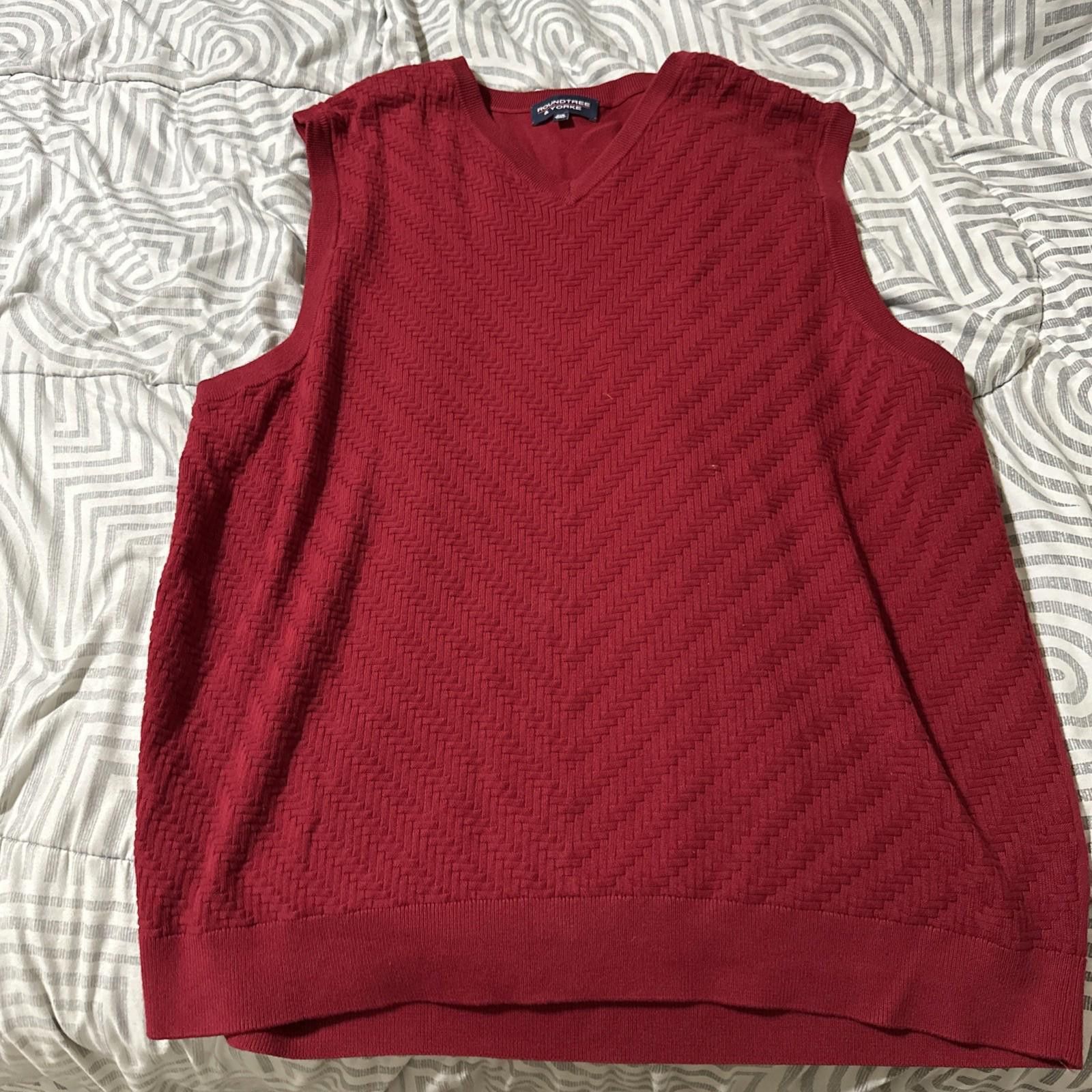 Roundtree & Yorke Roundtree and Yorke Men's burgundy Sweater Vest 1 Casual 2XL Size US XXL / EU 58 / 5 - 1 Thumbnail
