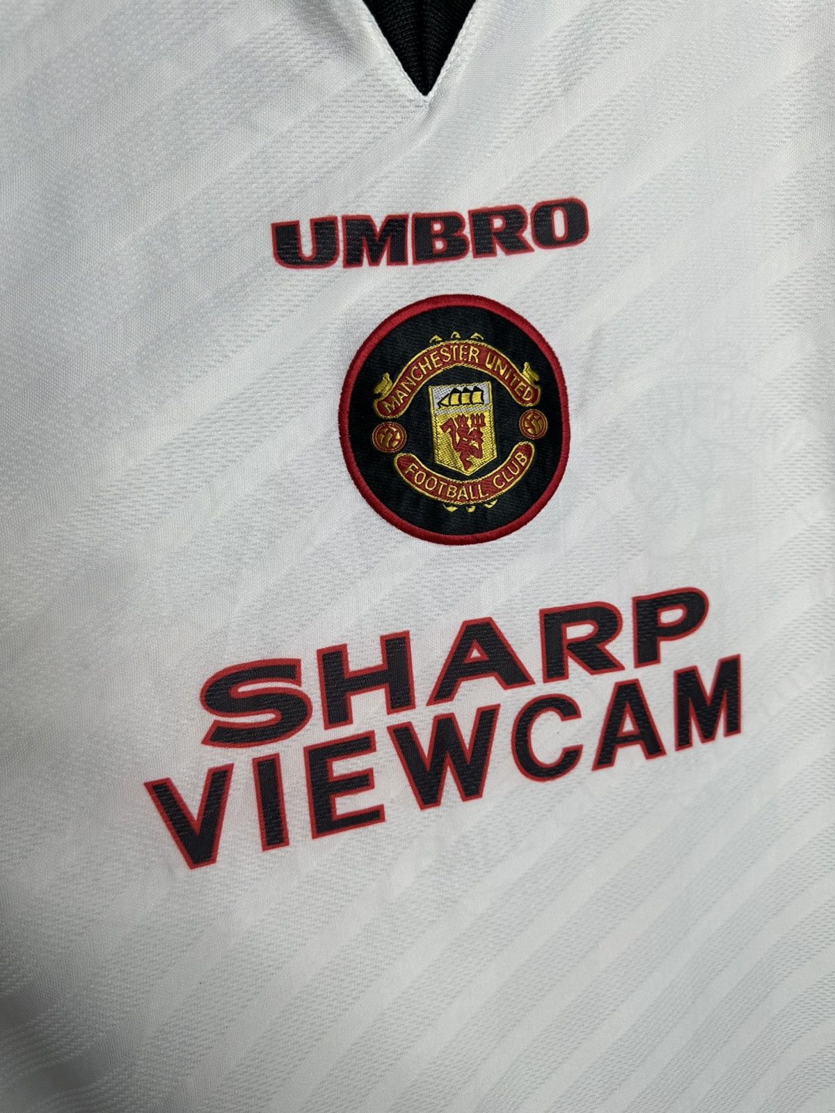 Umbro Manchester United Umbro 1996/97 Away Vintage Football Shirt Size US M / EU 48-50 / 2 - 3 Thumbnail