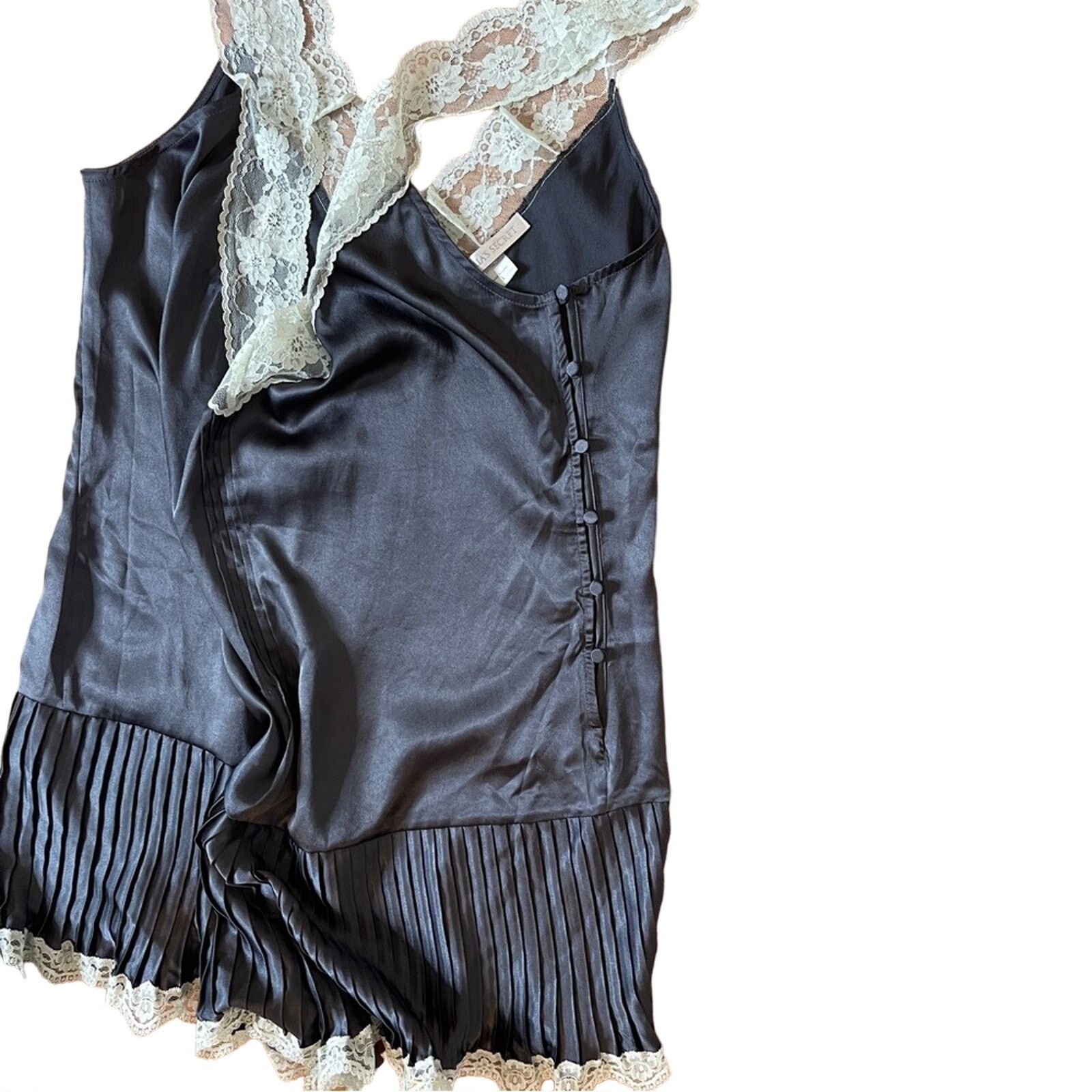 Victoria's Secret Victoria Secret Satin Pleated Baby Doll Romper Size L / US 10 / IT 46 - 3 Thumbnail