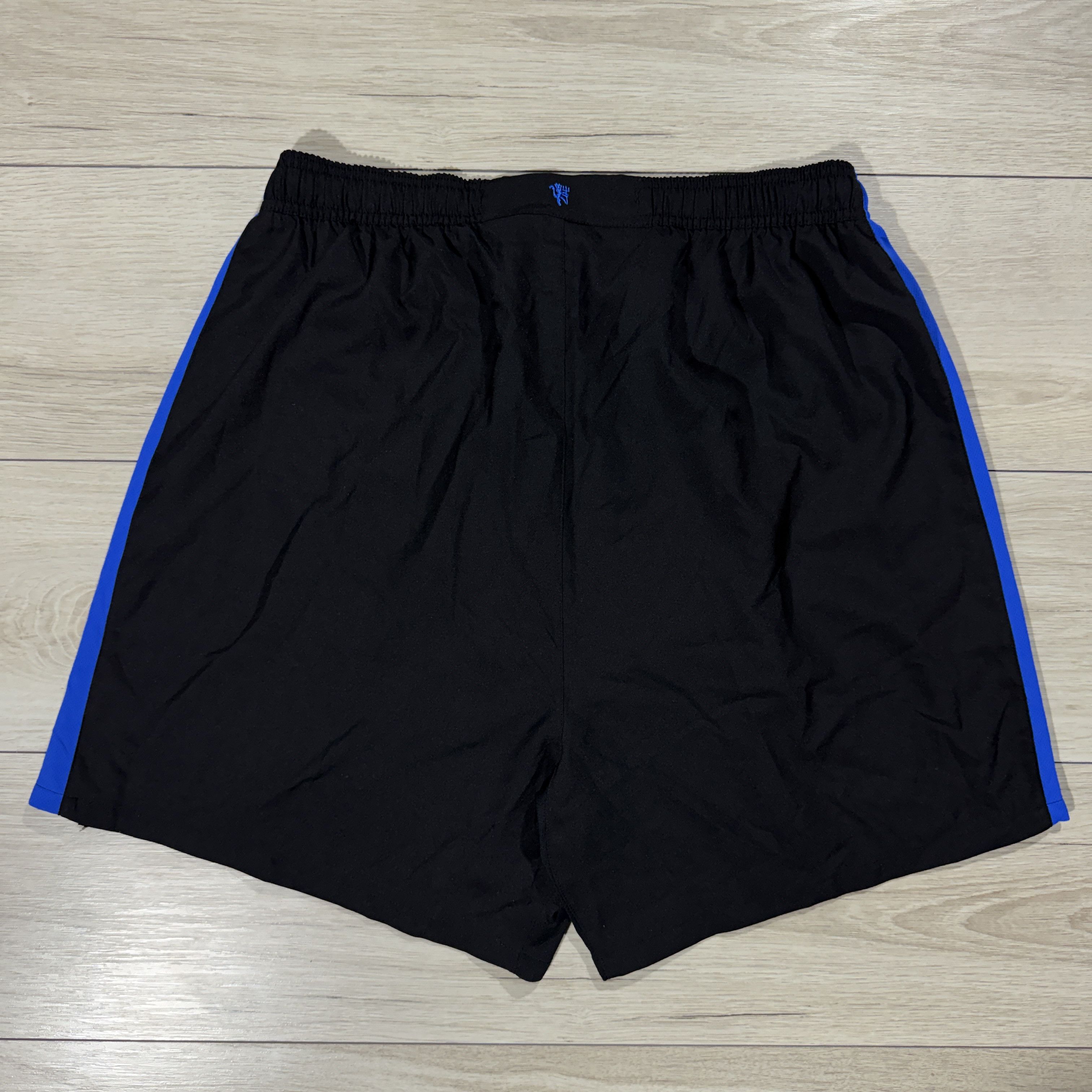 Nike Nike 2010 Manchester United Vintage Football Shorts Size XL Size US 36 / EU 52 - 3 Thumbnail