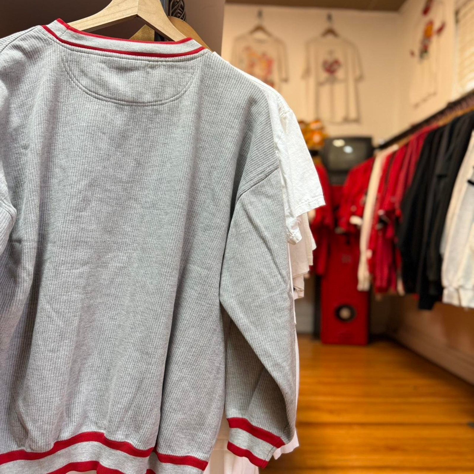 Vintage Vintage 90s Nebraska Huskers Ringed Sleeve Crewneck Size US L / EU 52-54 / 3 - 2 Thumbnail