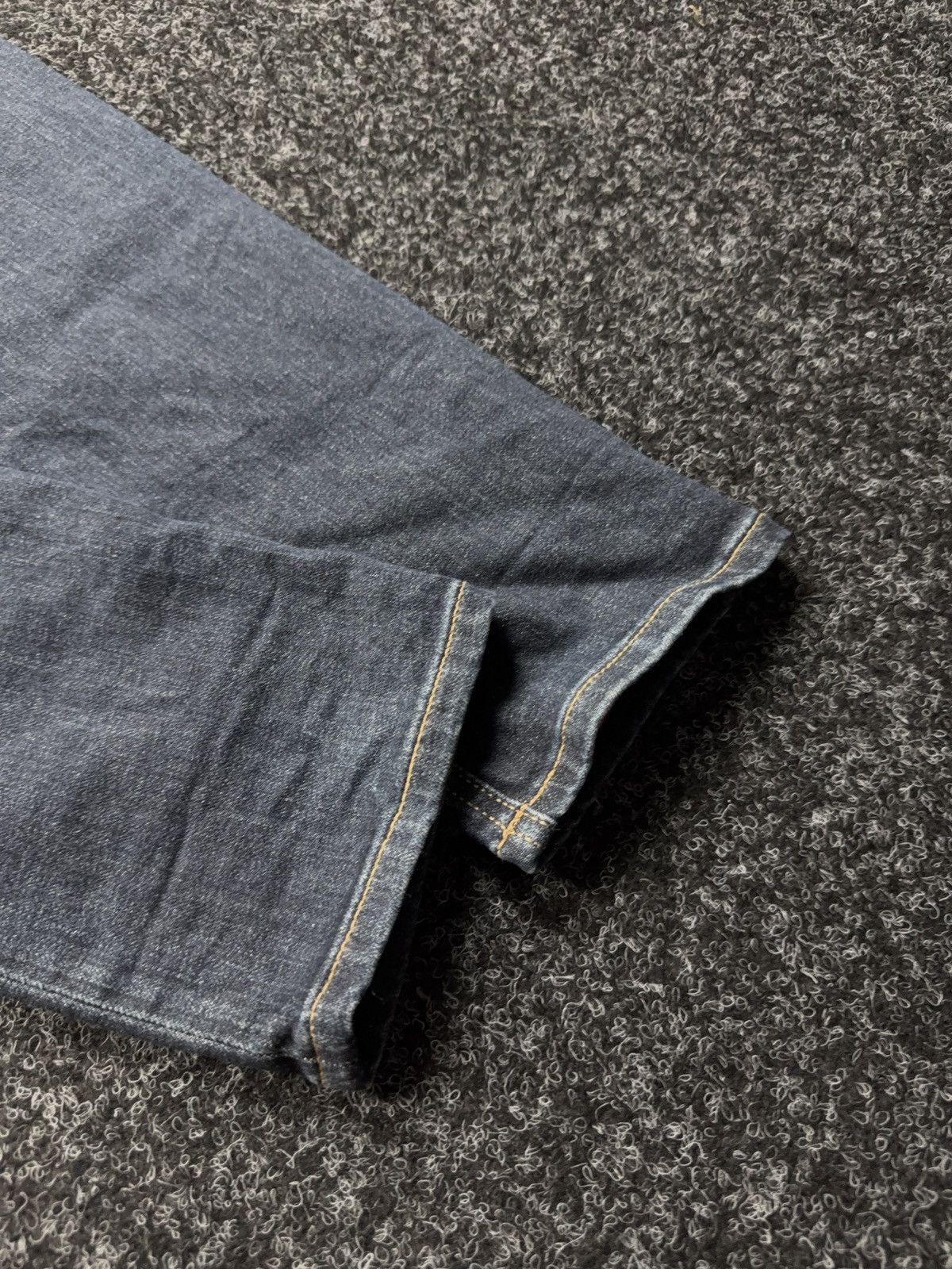 Diesel Luxury 00s Y2K Diesel Tepphar Slim Carrot Faded Wash Jeans Size US 32 / EU 48 - 14 Thumbnail