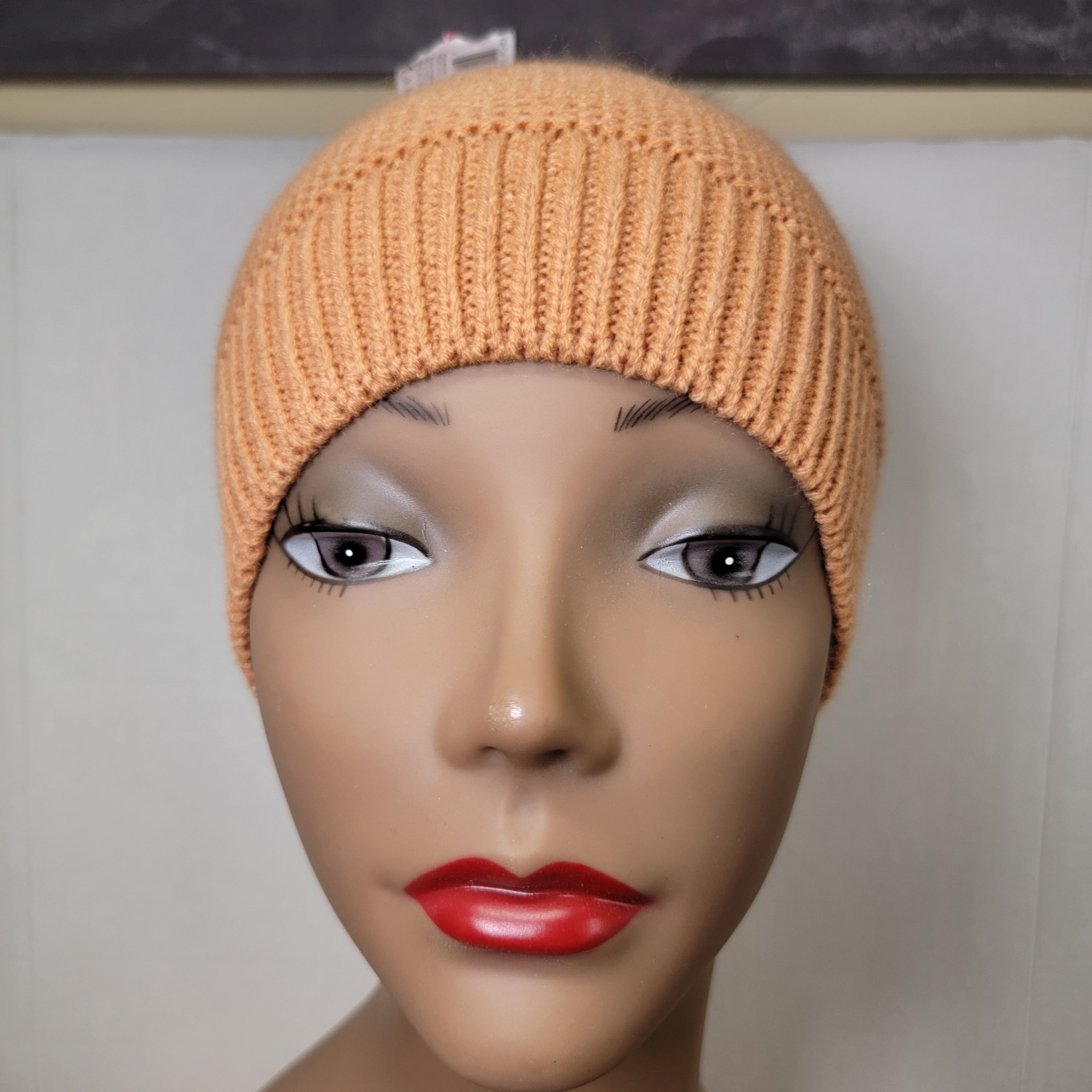 Other Gertex Knit Beanie w/ Faux Fur Pom Pom - One Size NWT Size ONE SIZE - 2 Thumbnail