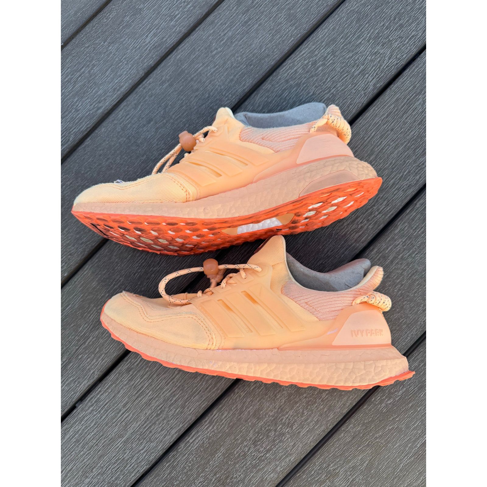 Adidas adidas x Ivy Park Ultraboost OG sneakers Orange cream 8 Size US 9.5 / IT 39.5 - 1 Thumbnail