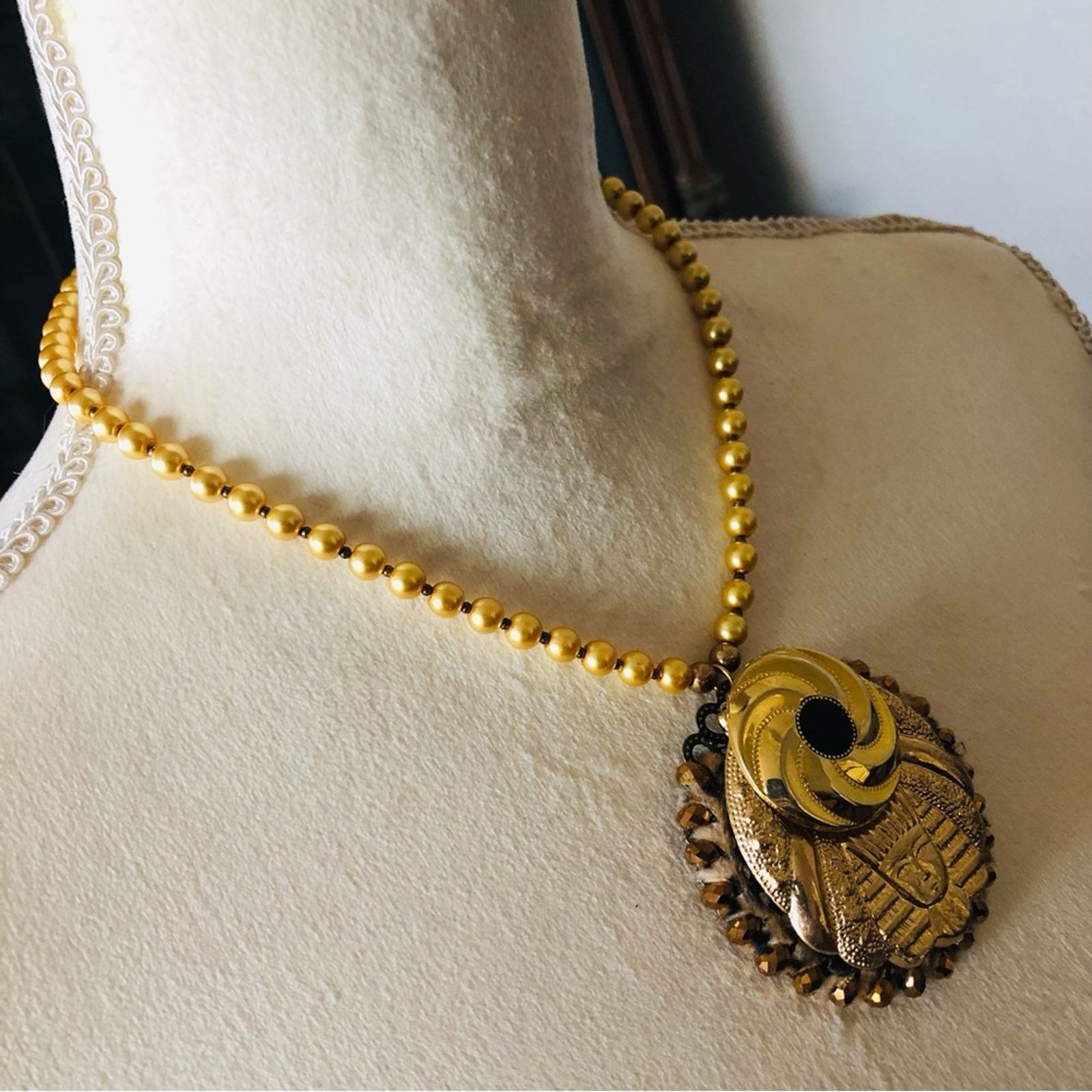 Handmade Handcrafted repurpose Egyptian medallion Pearl necklace Size ONE SIZE - 4 Thumbnail