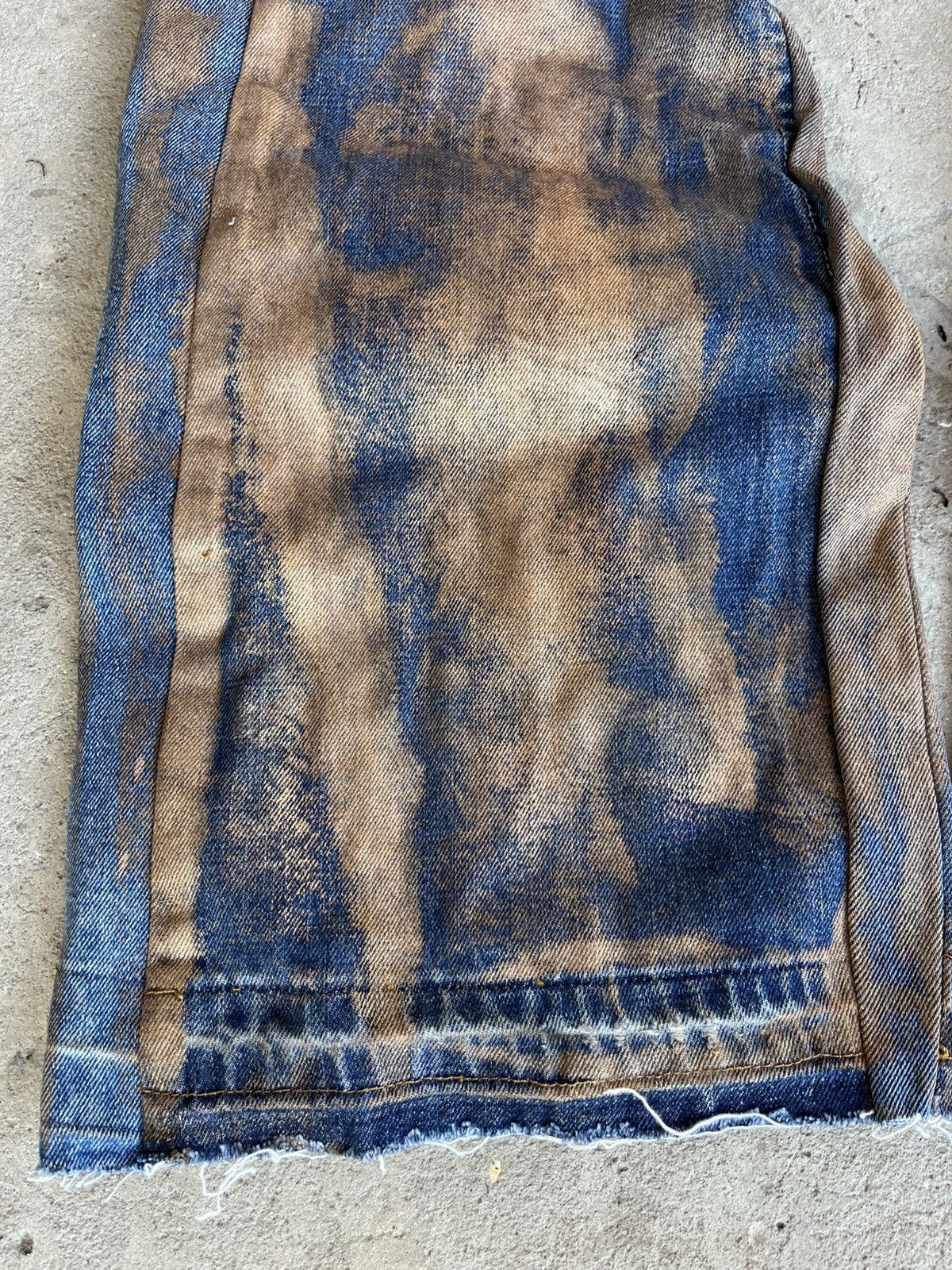 20471120 × If Six Was Nine × Le Grande Bleu (L.G.B.) Dirty Painted Distressed Thrashed Faded Baggy Jeans Y2K Size US 33 - 8 Thumbnail