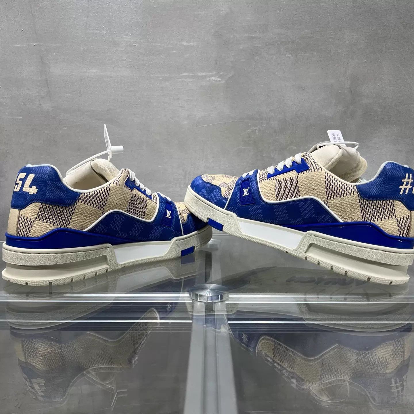 Louis Vuitton LV Trainer White Blue Monogram UK8/42 Size US 9 / EU 42 - 5 Thumbnail