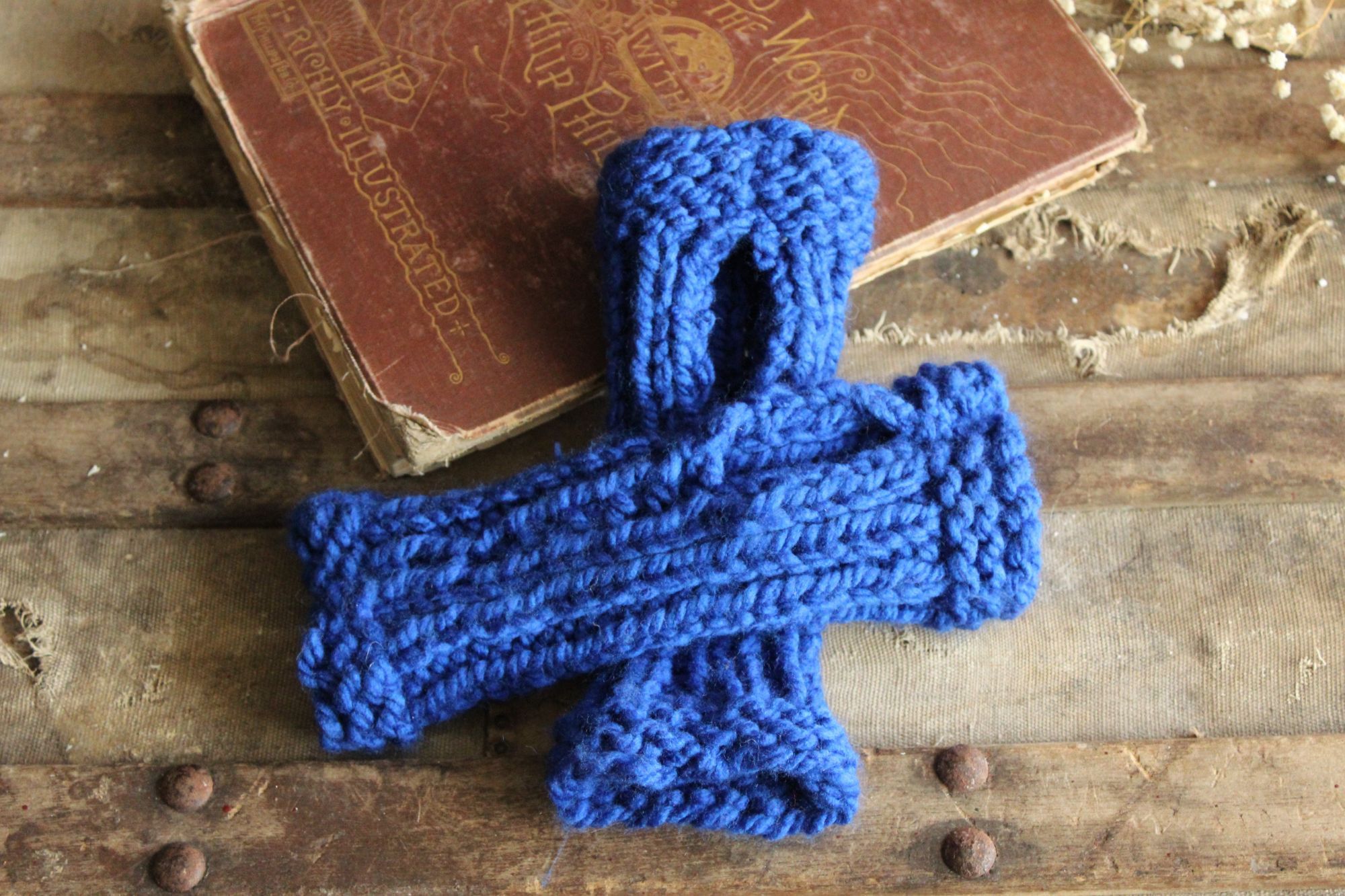 Handmade Hand Knit Fingerless Gloves, Armwarmers in Blue Yarn, Womens Size ONE SIZE - 6 Thumbnail