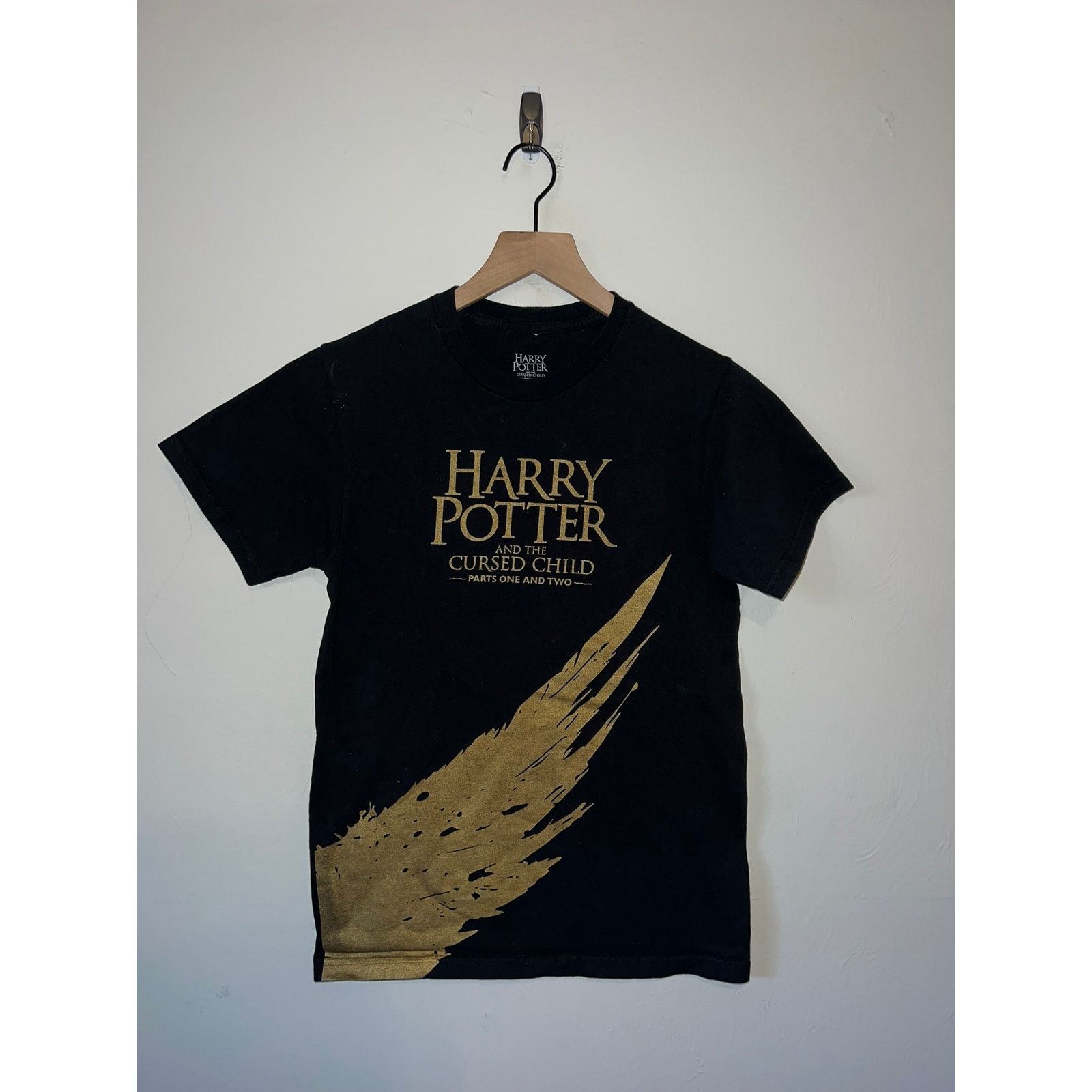 Vintage HP Harry Potter And The Cursed Child Parts One & Two Shirt S Size US S / EU 44-46 / 1 - 1 Thumbnail