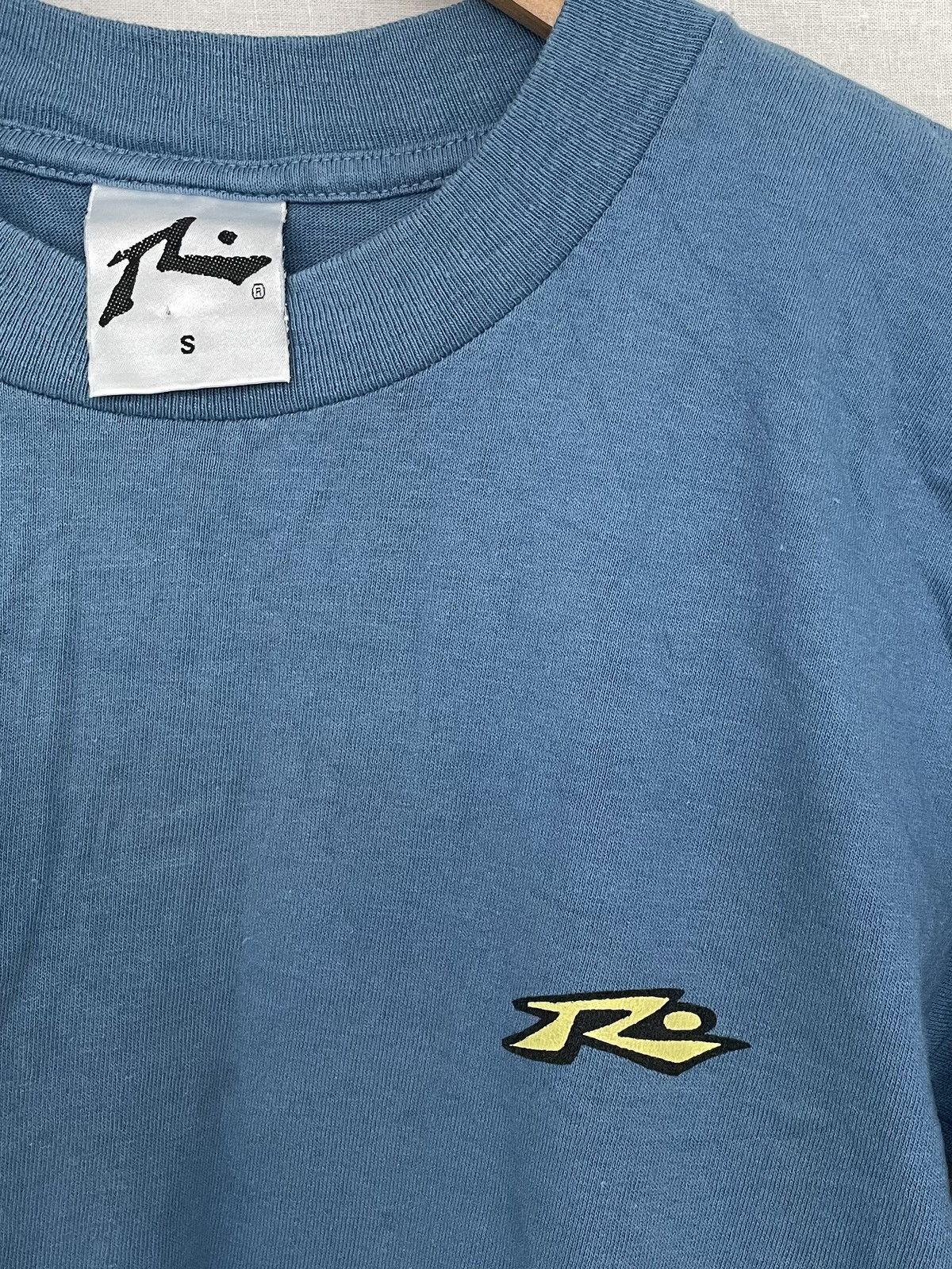 Rusty Vintage 1996 Rusty Surfboards Weed Logo Tshirt Made in USA Size US S / EU 44-46 / 1 - 3 Thumbnail