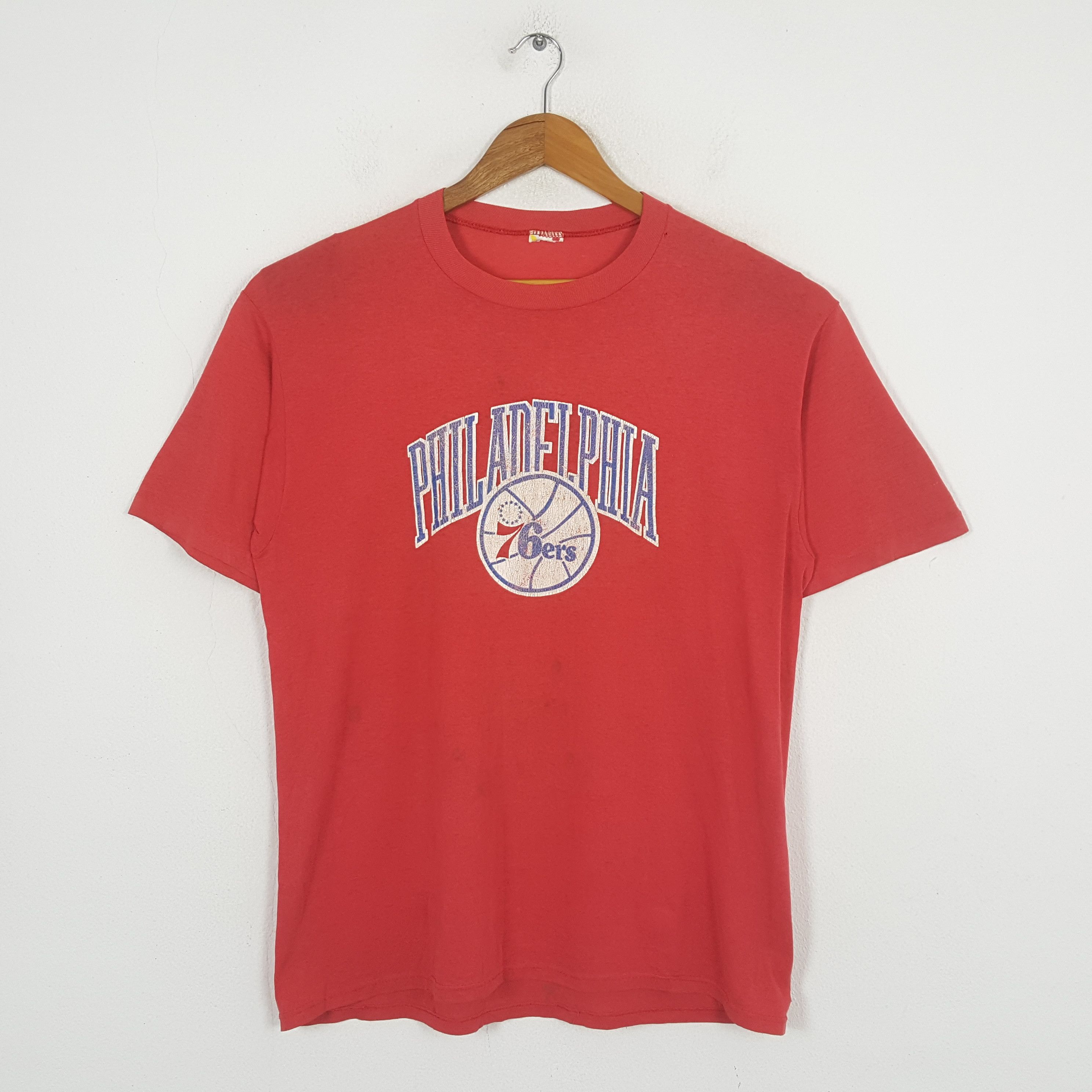 MLB × Vintage Vintage Philadelphia 76ers American Sports T-shirt Size US L / EU 52-54 / 3 - 1 Thumbnail