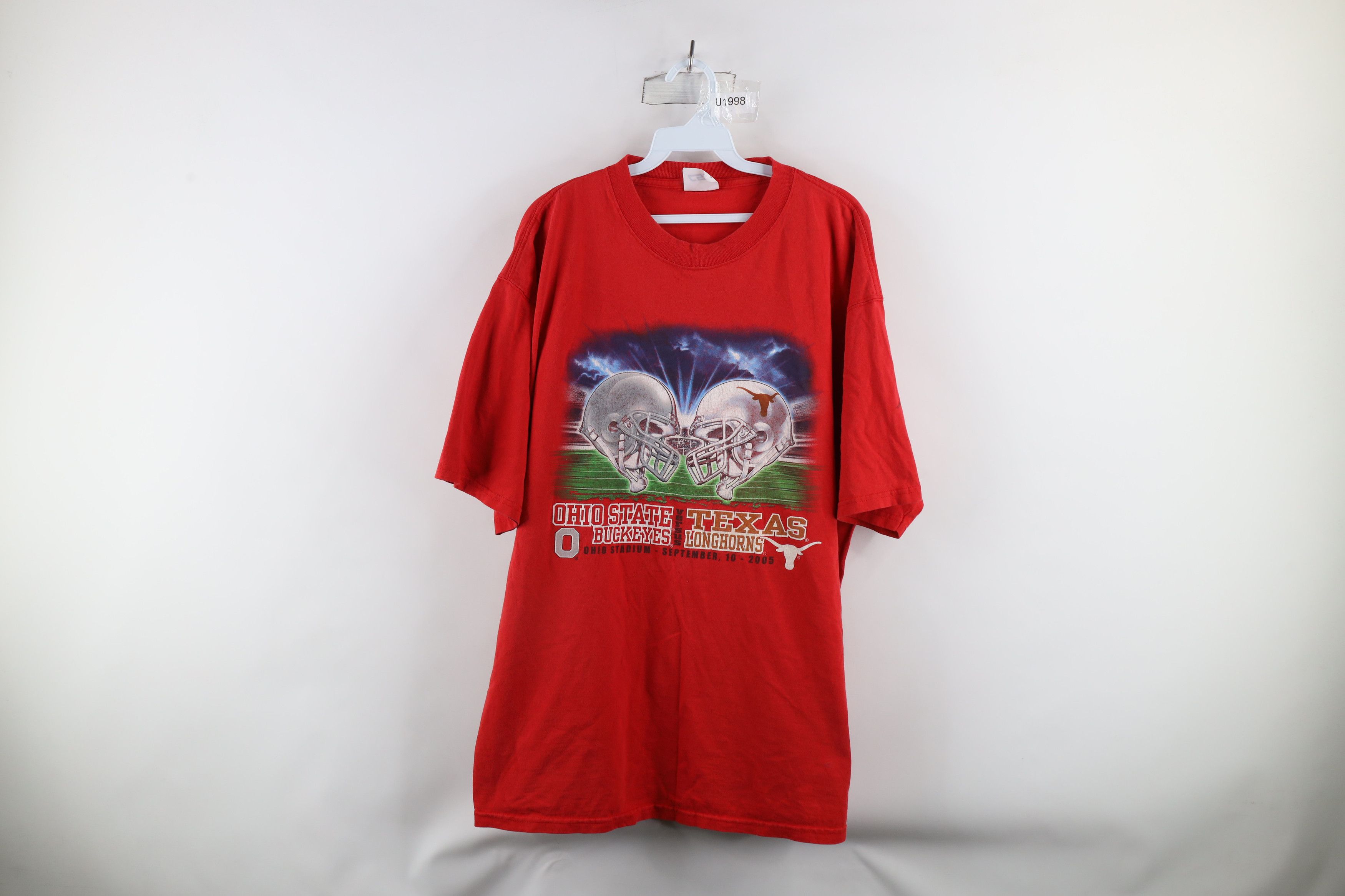 Vintage Vintage University vs University of Texas Football T-Shirt Size US XXL / EU 58 / 5 - 1 Thumbnail