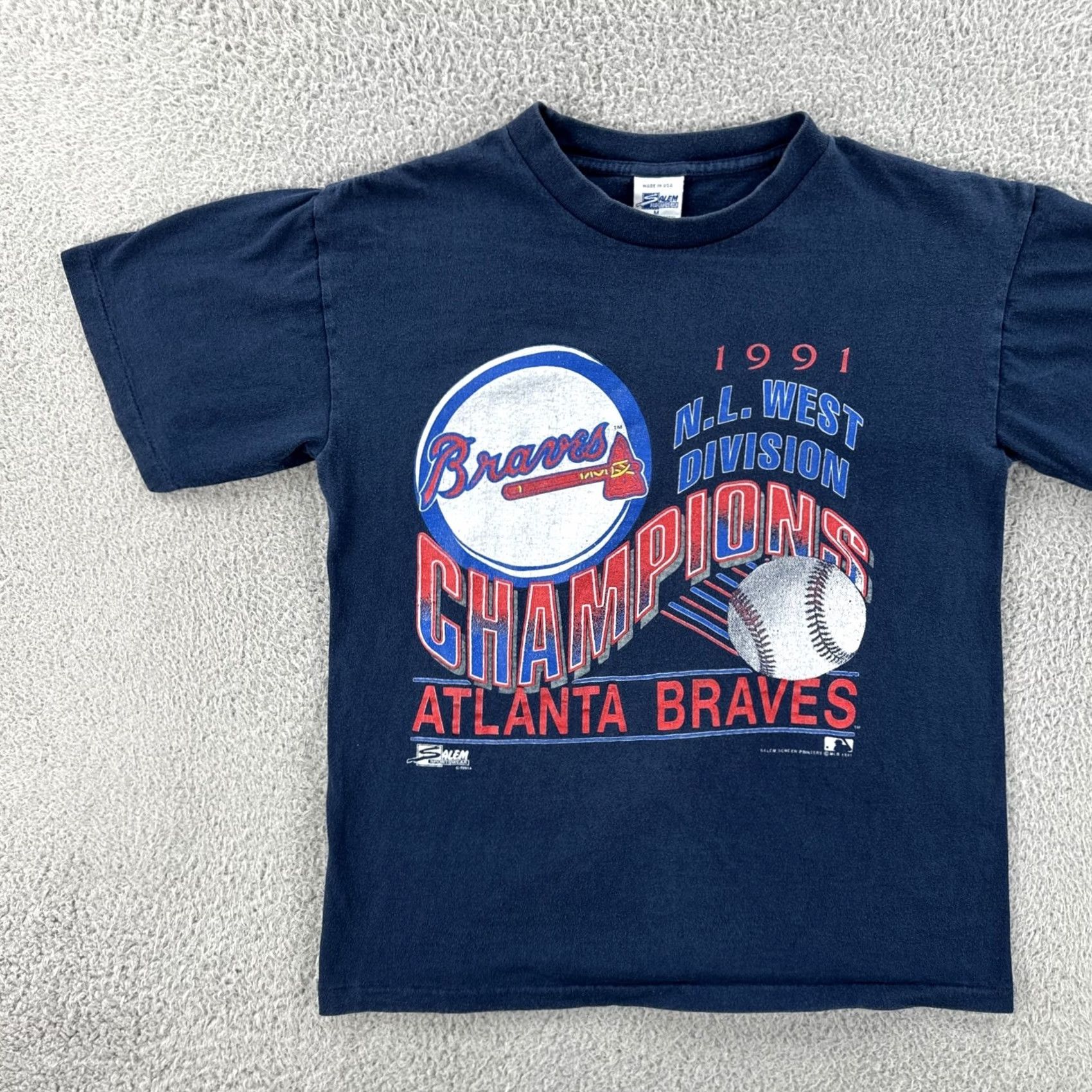 Salem Sportswear VINTAGE Salem Sportswear Mens Medium Blue T Shirt 1991 Atlanta Braves Champions Shirt Mens M Blue 90s USA Baseball Size US M / EU 48-50 / 2 - 3 Thumbnail