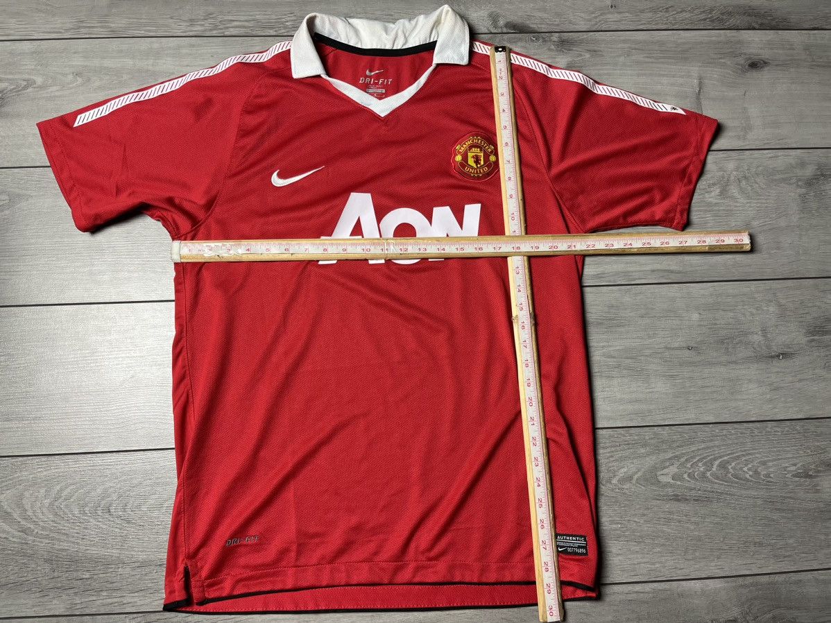 Nike NIKE MANCHESTER UNITED 2010 2011 HOME FOOTBALL SOCCER JERSEY Size US XL / EU 56 / 4 - 5 Thumbnail