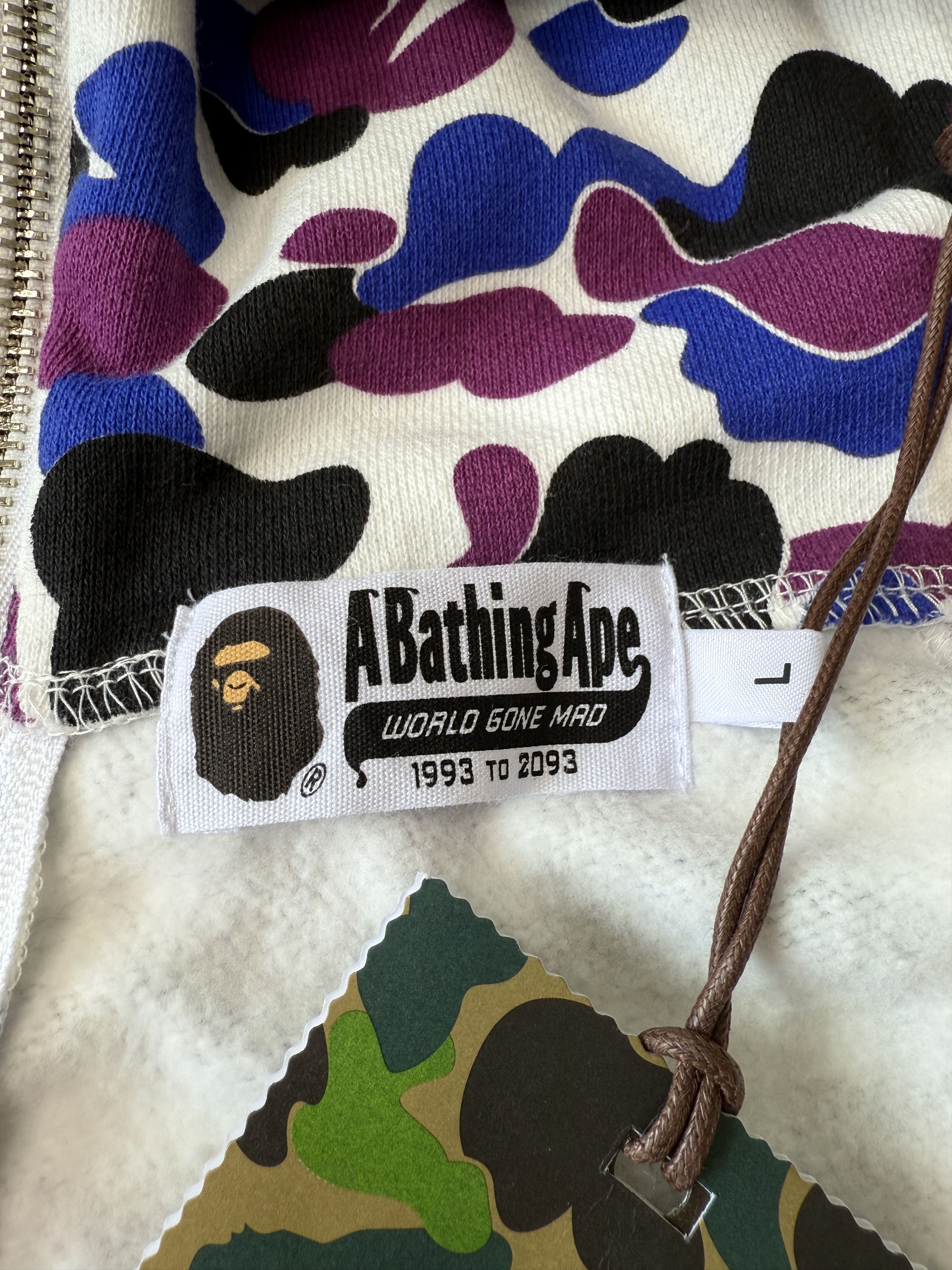 Bape BAPE STORE HONG KONG SEPARATE SHARK FULL ZIP HOODIE Size US L / EU 52-54 / 3 - 13 Thumbnail