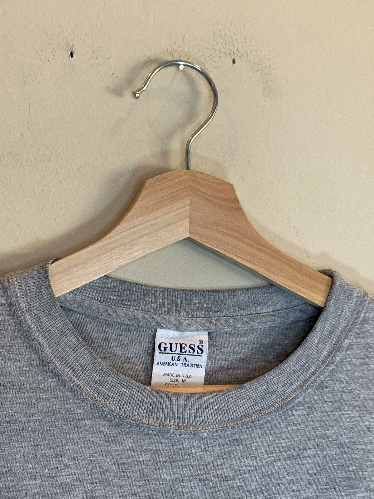 Guess *RARE* Vintage 80’s GUESS Faded Spellout Art USA-Made Shirt Size US M / EU 48-50 / 2 - 6 Thumbnail