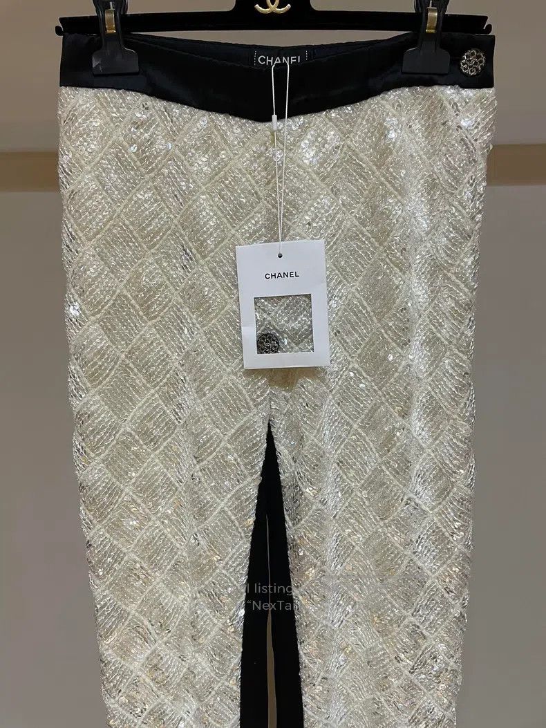 Chanel Chanel 23a handicraft workshop sequin satin stitching trou Size 25" / US 0 / IT 36 - 2 Thumbnail