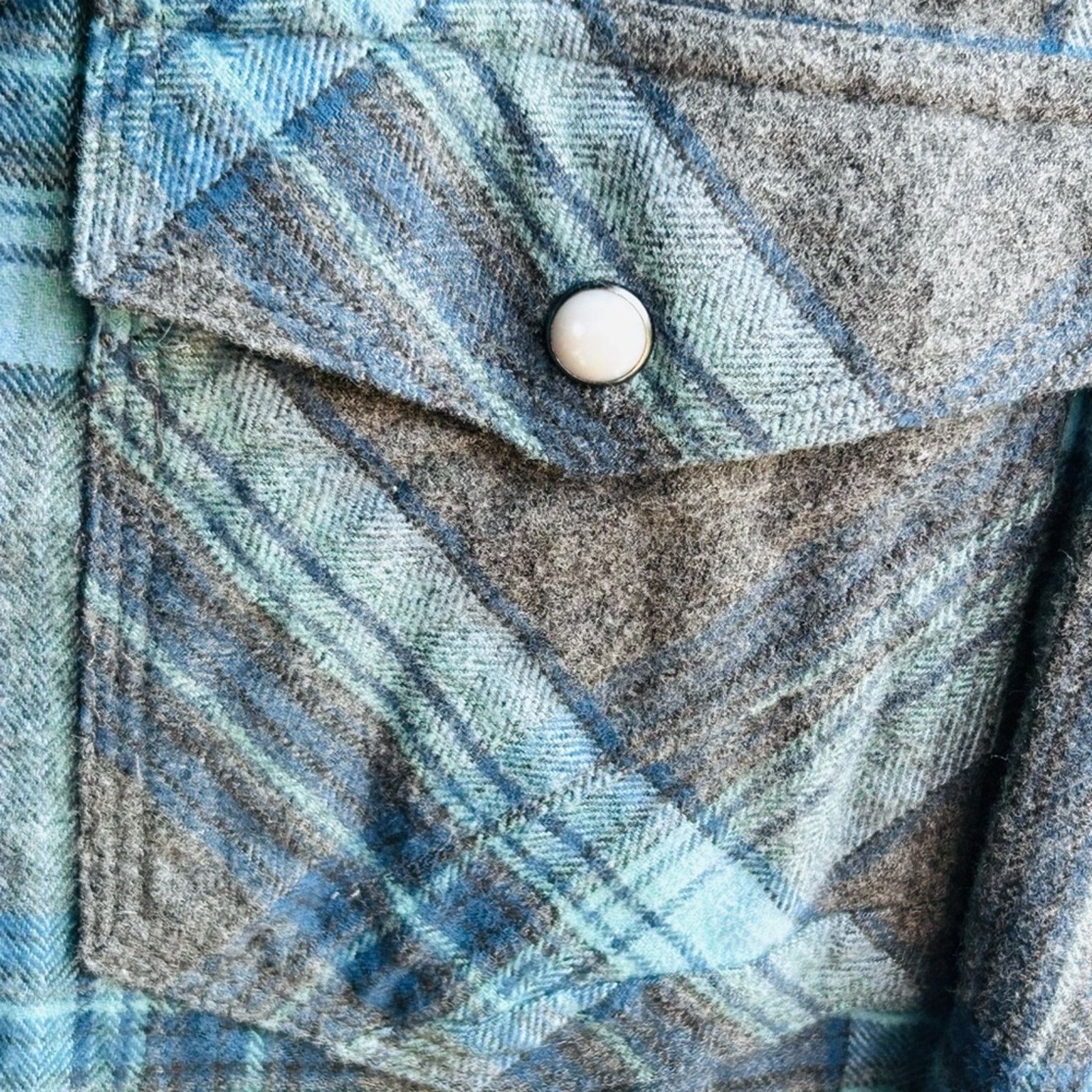 BKE BKE men’s plaid flannel shirt snap up blue and gray size XL Size US XL / EU 56 / 4 - 9 Thumbnail