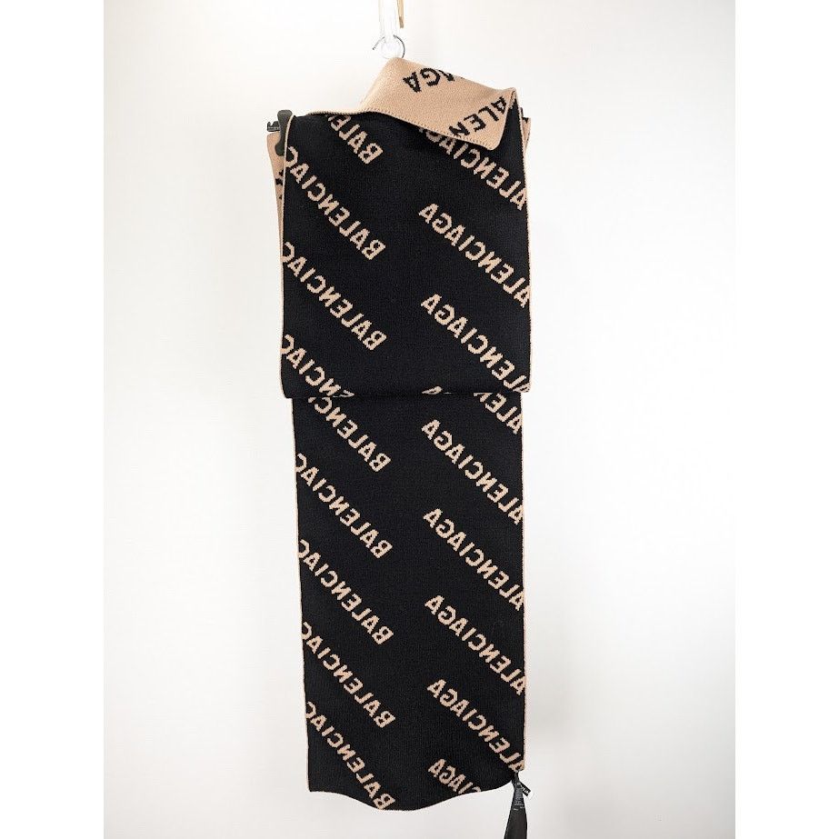 Balenciaga o1rshd1 Size: OS / Logo Scarf in Beige Size ONE SIZE - 6 Thumbnail