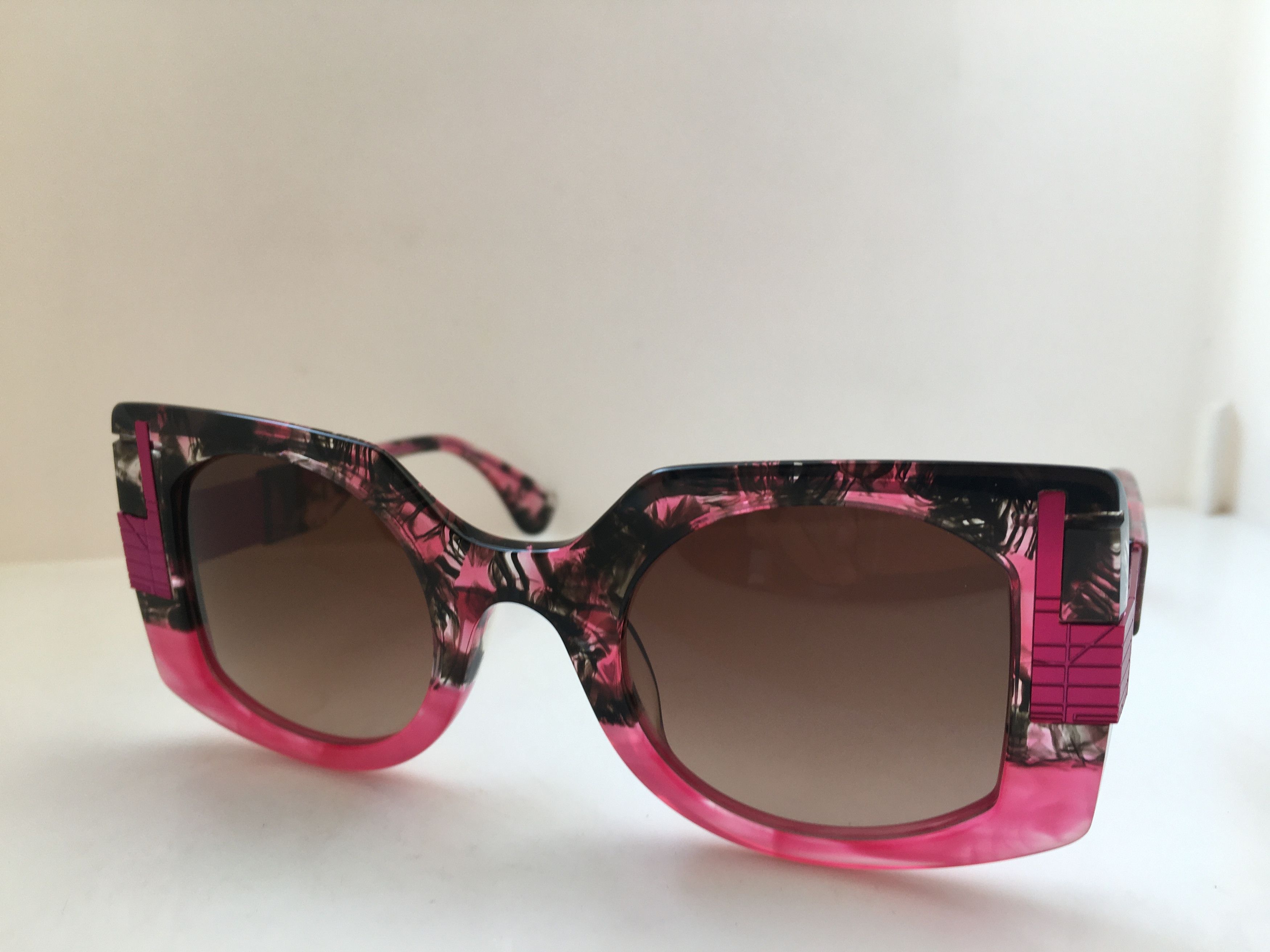 Other Handmade Acetate RUNWAY SHOW Diva Girls Sunglasses Size ONE SIZE - 3 Thumbnail