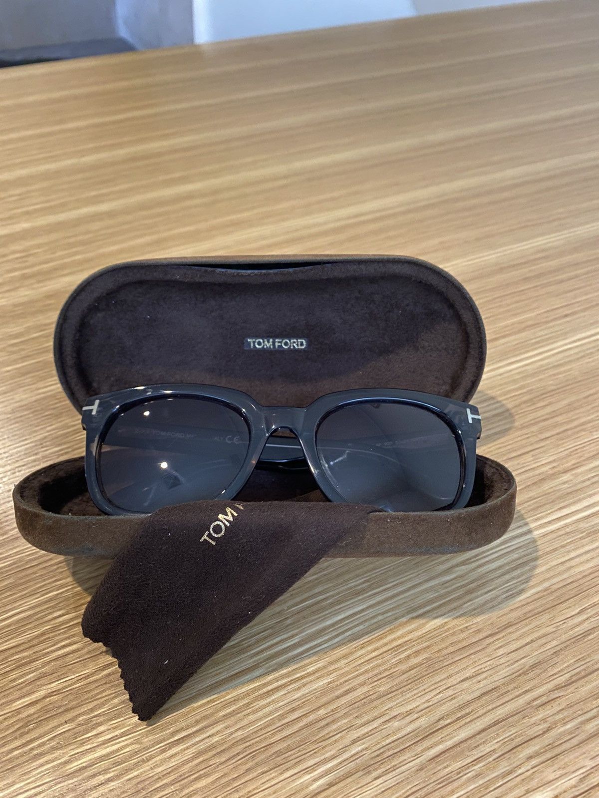 Tom Ford Tom Ford TF211 92B Sunglasses – Dark Havana / Smoke Lenses Size ONE SIZE - 5 Thumbnail