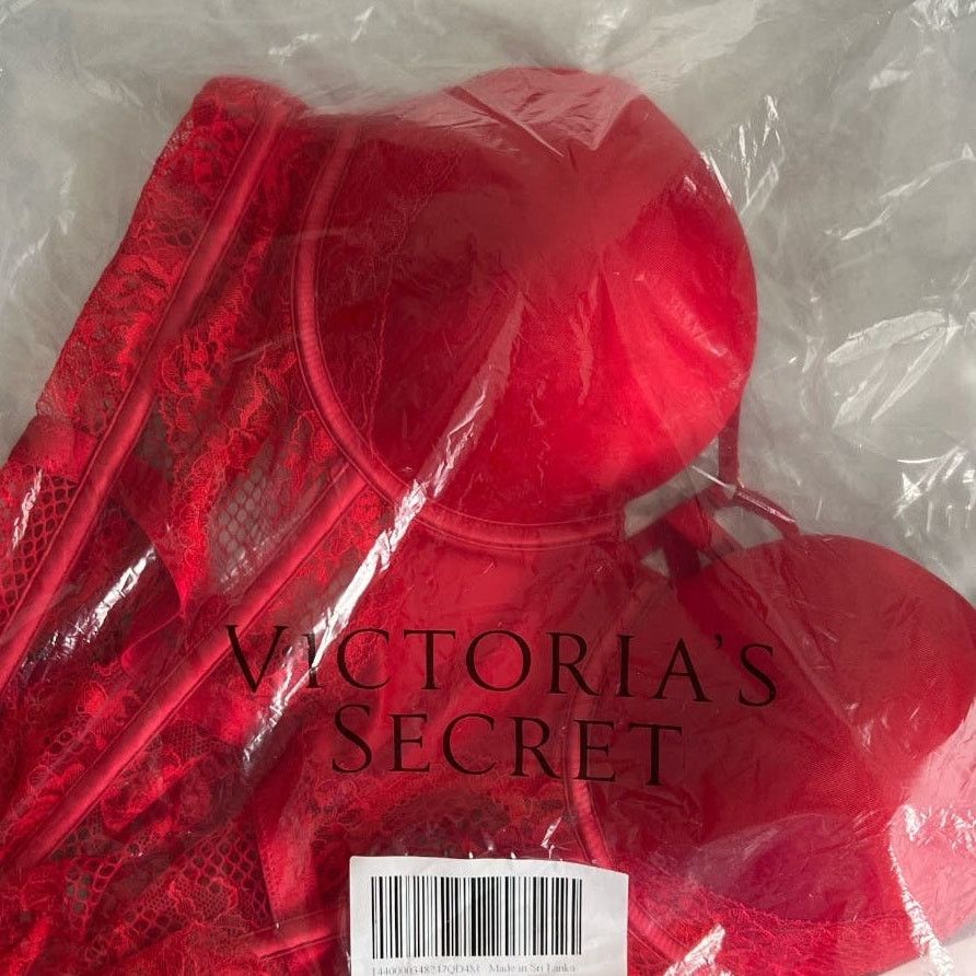 Victoria's Secret Victoria's Secret Very Sexy Bombshell Floral Teddy, XS Size XS / US 0-2 / IT 36-38 - 4 Thumbnail