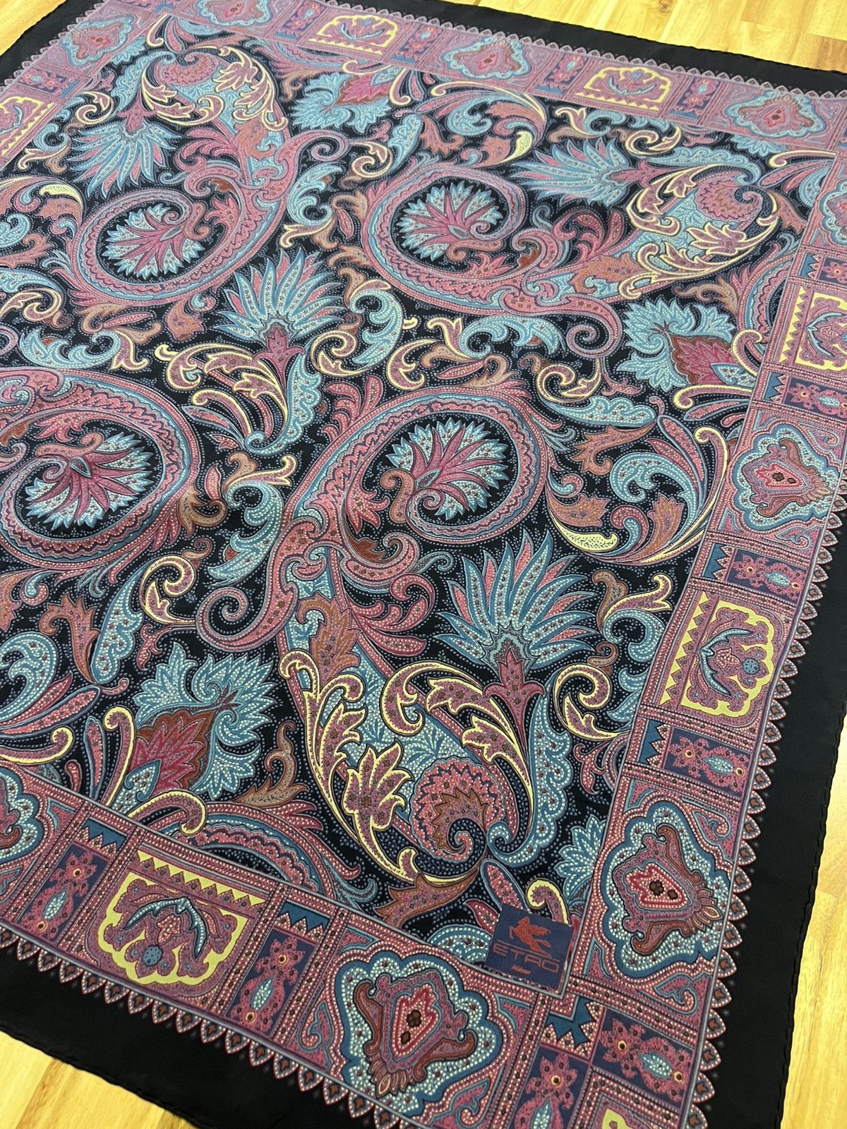 Etro Etro Silk Paisley Printed Square Shaped Sheer Scarf Size ONE SIZE - 9 Thumbnail