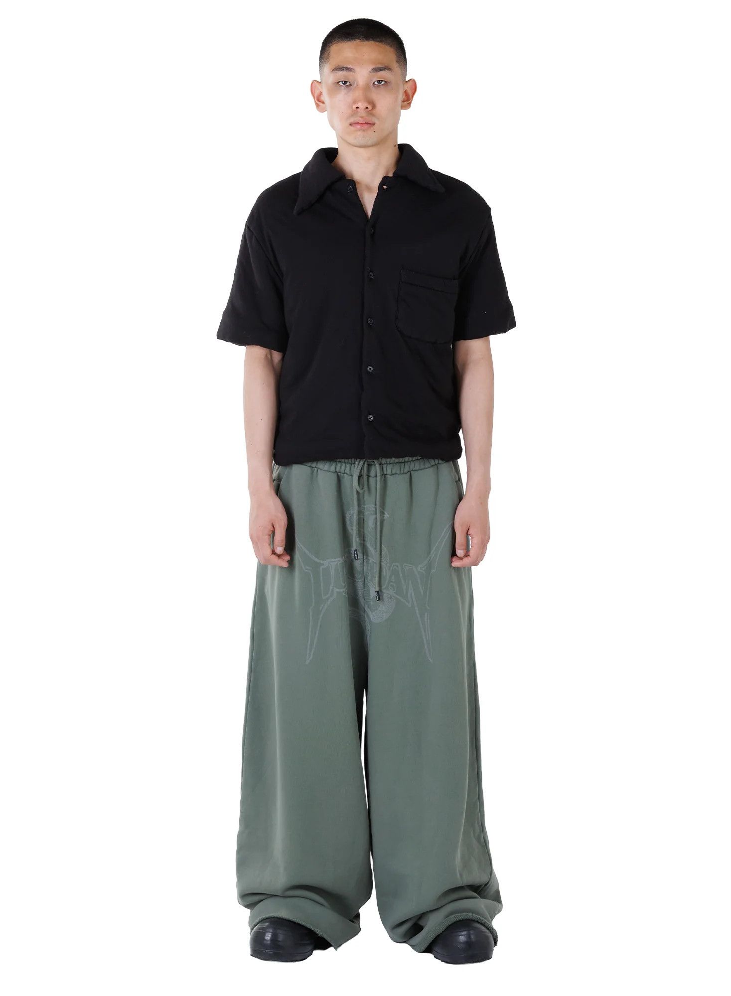 LUU DAN Luu Dan Raw Cut Bontans - Washed Out Military (C9 SS2026) Size US 32 / EU 48 - 4 Thumbnail
