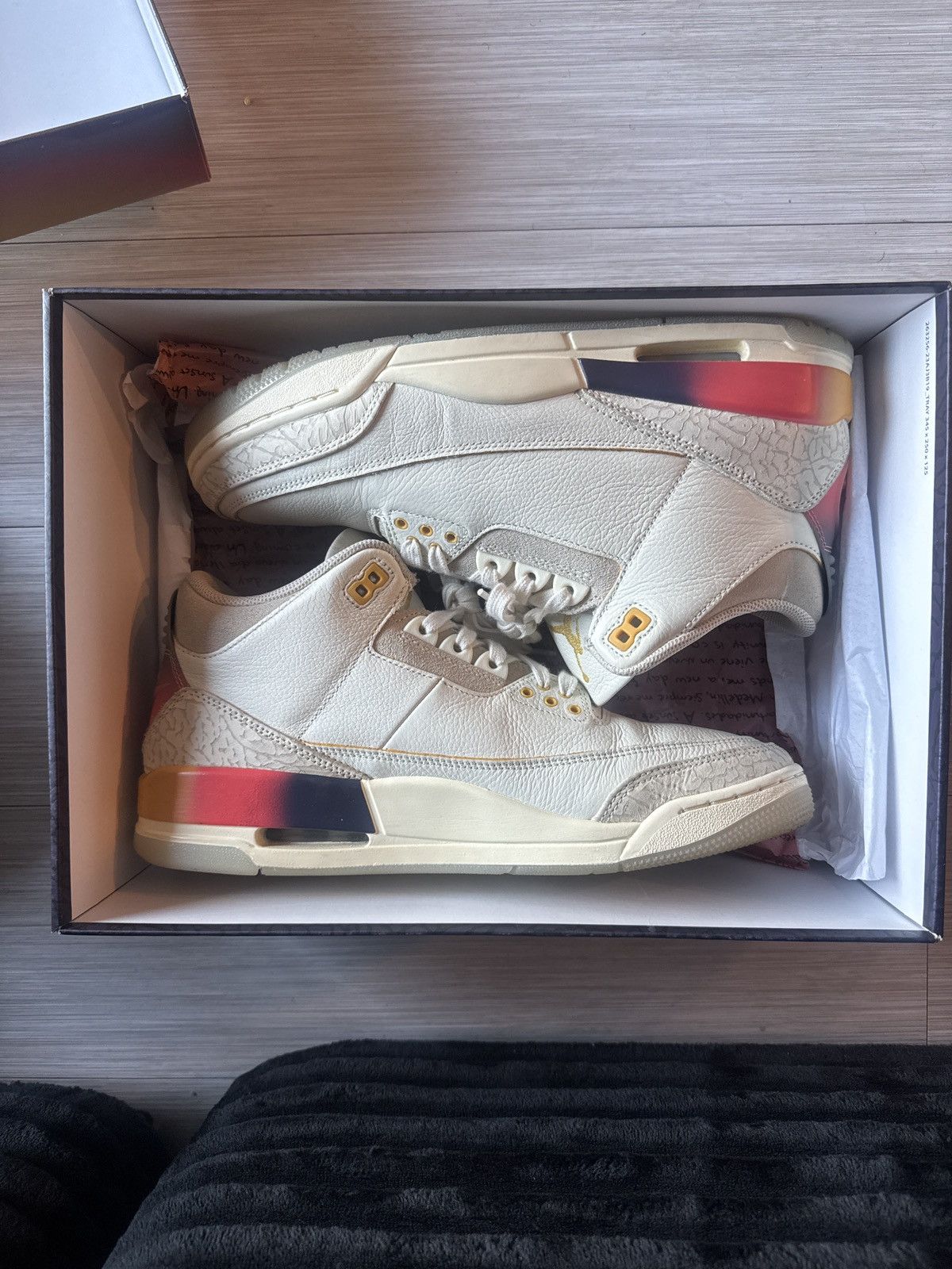 J Balvin × Jordan Brand Jordan 3 J Balvin Size US 11 / EU 44 - 11 Thumbnail