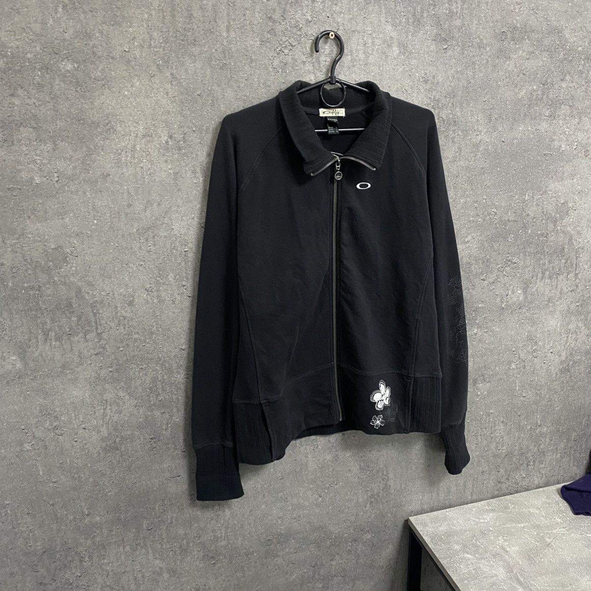 Oakley Vintage Oakley Full Zip Hoodie Big Logo Size US L / EU 52-54 / 3 - 3 Thumbnail