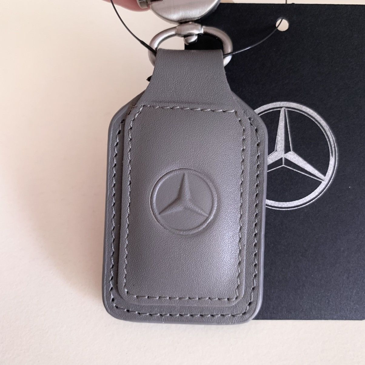 Mercedes-Benz Mercedes Benz Italian leather Size ONE SIZE - 10 Thumbnail