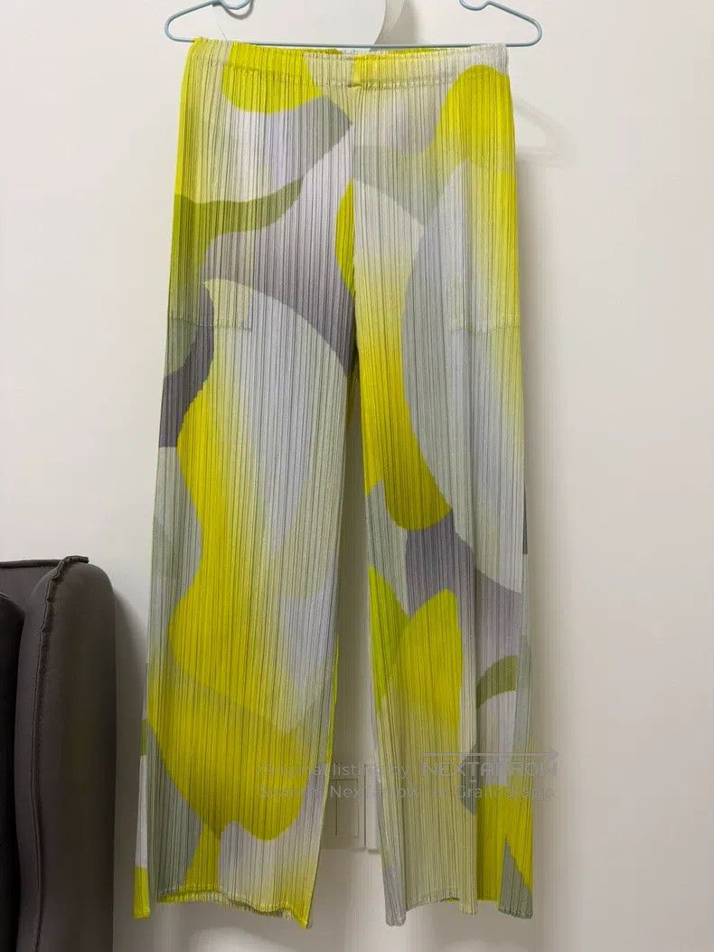 Issey Miyake Issey Miyake Cloud Straight-Leg Trousers Size 25" / US 0 / IT 36 - 1 Thumbnail