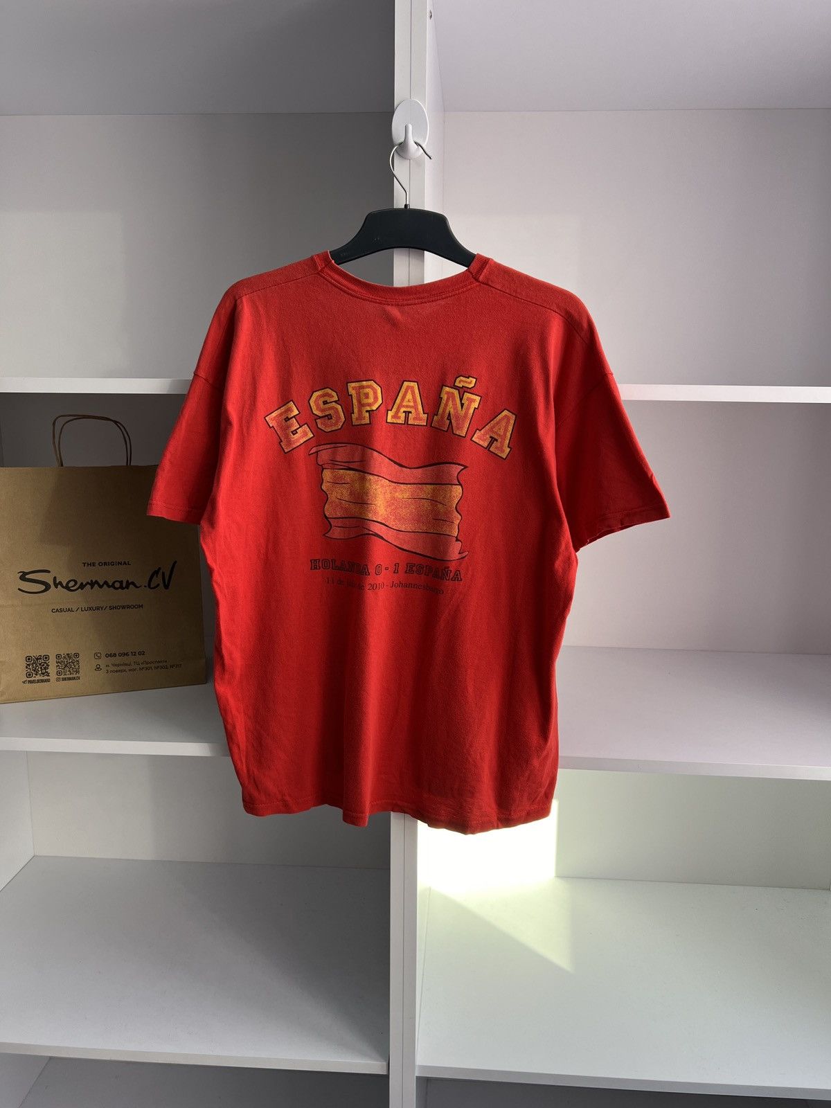 Vintage Vintage Spain Campeones 2010 world cup tee Size US XL / EU 56 / 4 - 11 Thumbnail