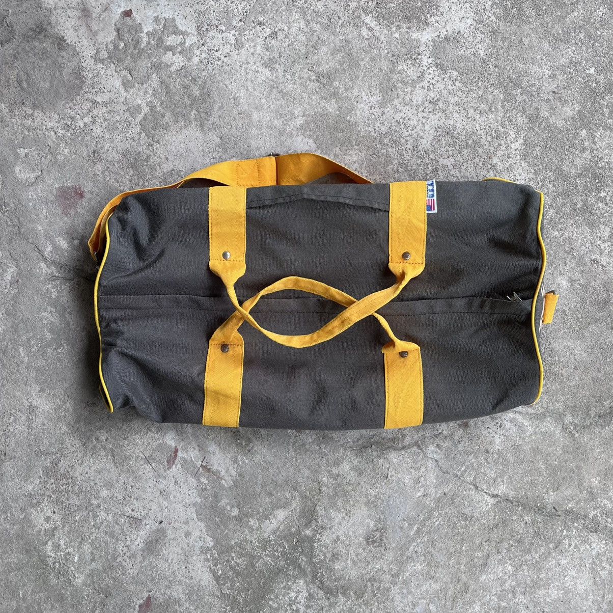 Vans Vintage 1990 Vans USA-Made Nylon Duffle Bag Size ONE SIZE - 11 Thumbnail