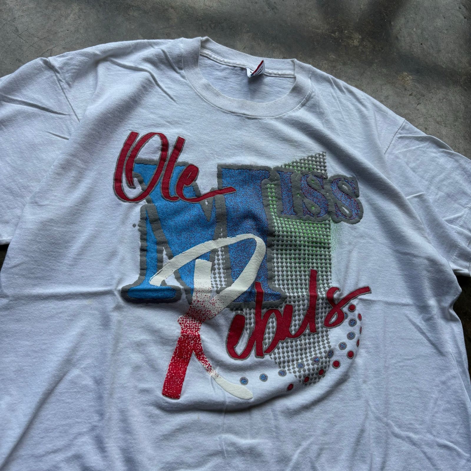 NCAA Vintage Early 90s Ole Miss Rebels T-shirt Size US XL / EU 56 / 4 - 2 Thumbnail