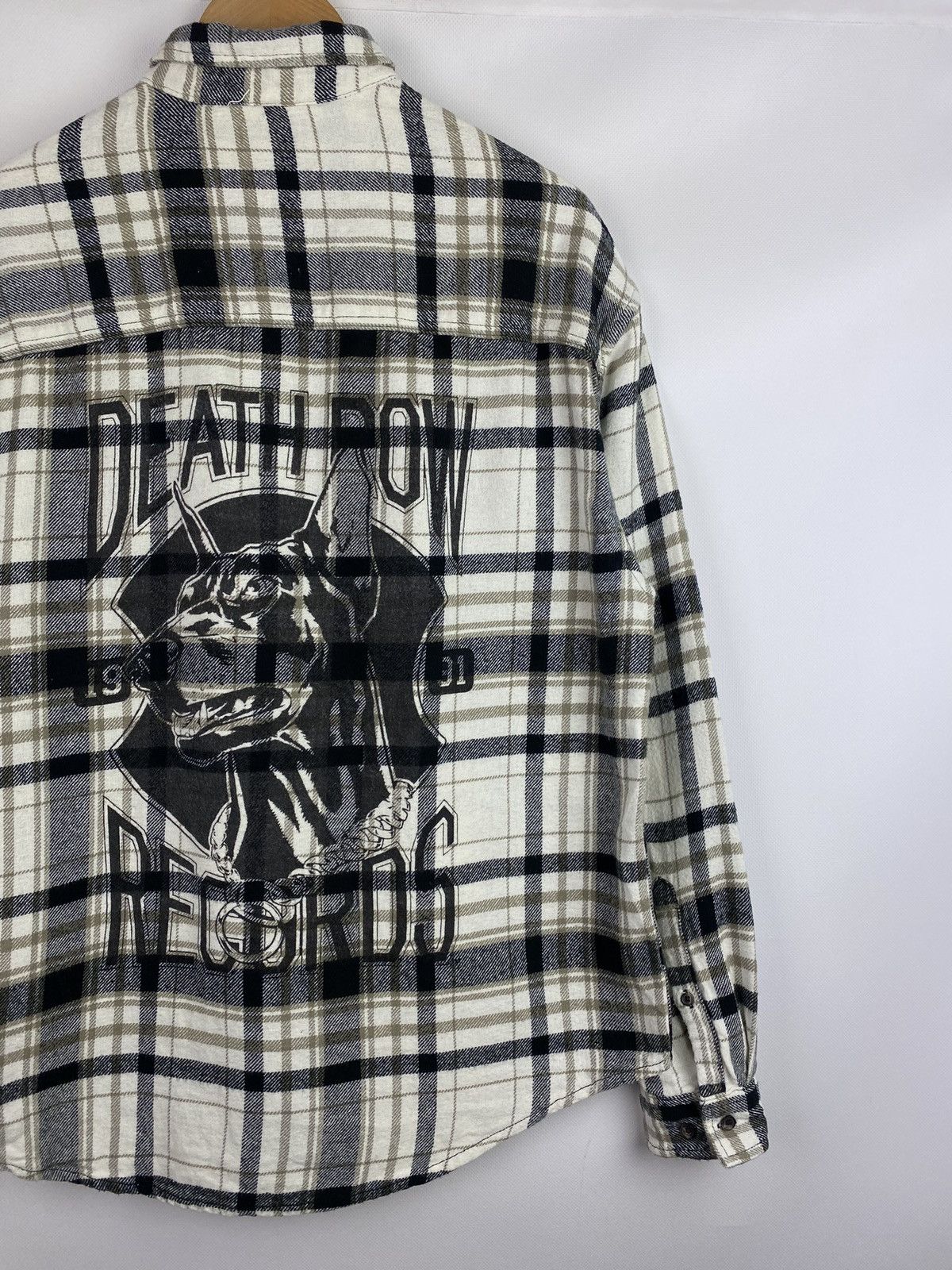 Death Row Records Death Row Records men’s flannel long sleeve shirt size M Size US M / EU 48-50 / 2 - 17 Thumbnail