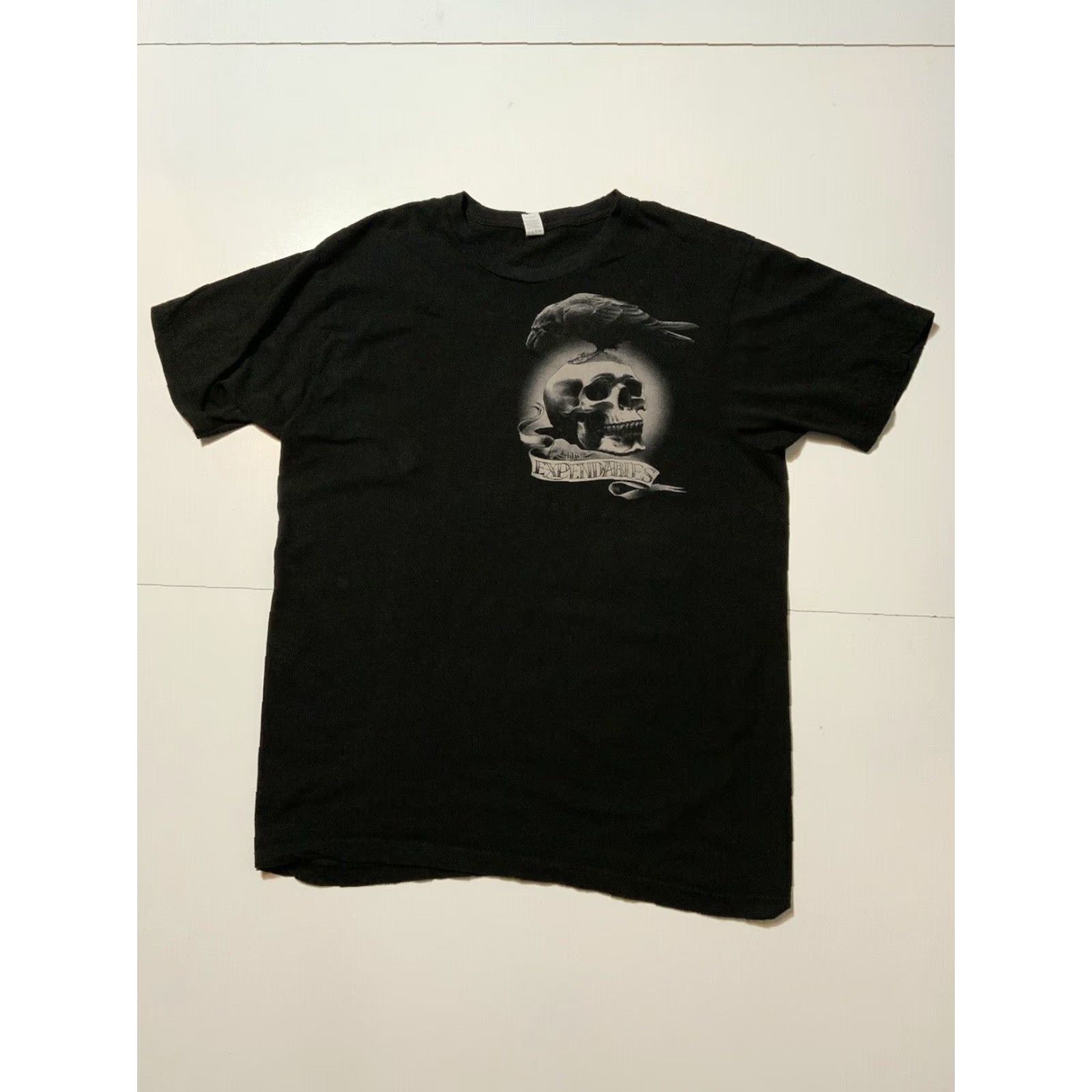 Tultex VINTAGE The Expendables Skull & Crow Movie Film Promo Graphic Black S/S T-Shirt Sz. L Mens Shirt Regular Size L Size L Black Movie Graphic Tultex Size US L / EU 52-54 / 3 - 2 Thumbnail