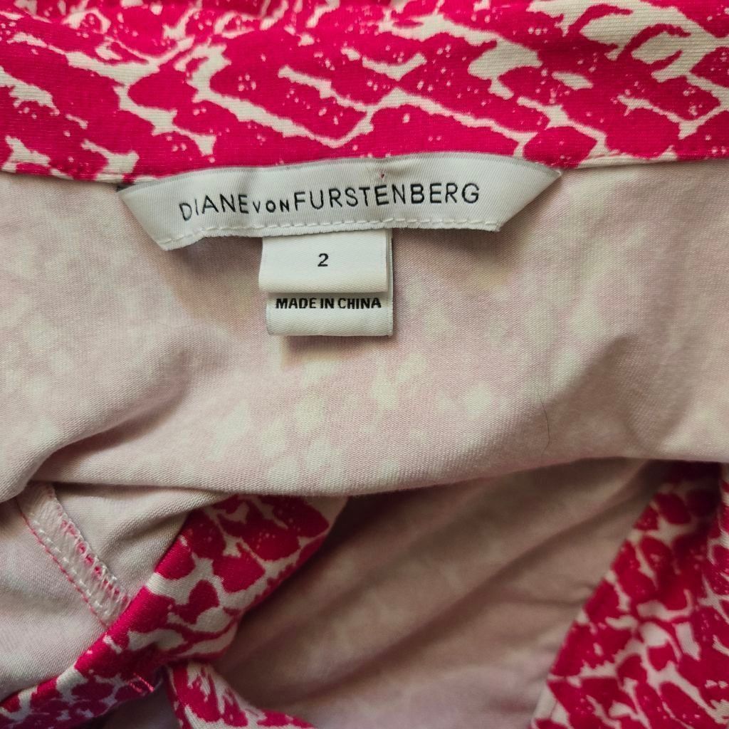 Diane von Furstenberg DVF Fuschia wrap romper Size 2 Pink display picture 1