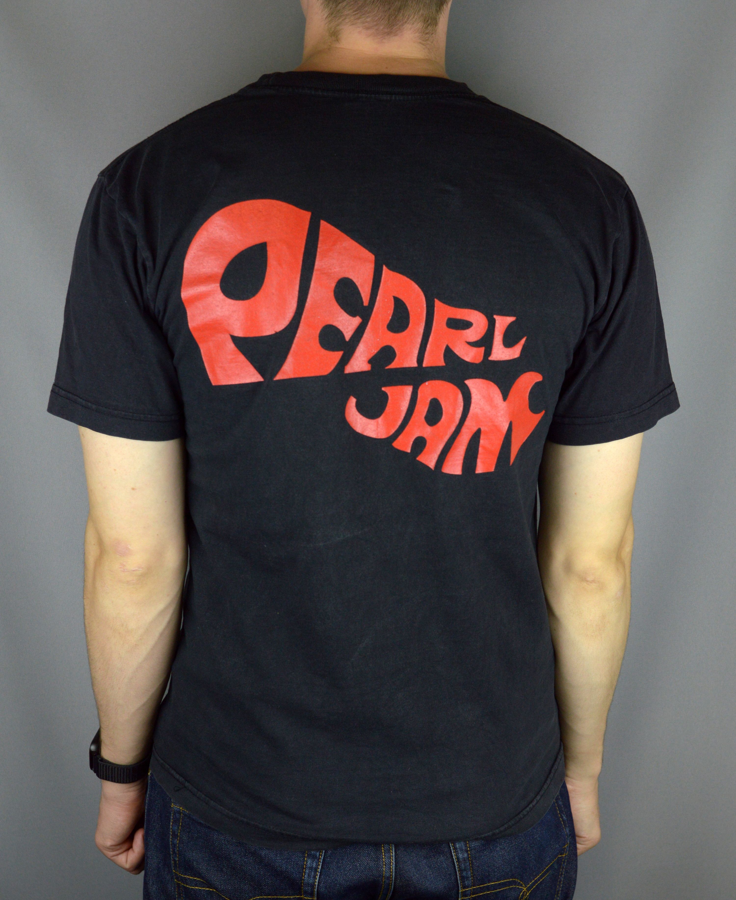Vintage Vintage Pearl Jam t shirt Size US M / EU 48-50 / 2 - 2 Thumbnail