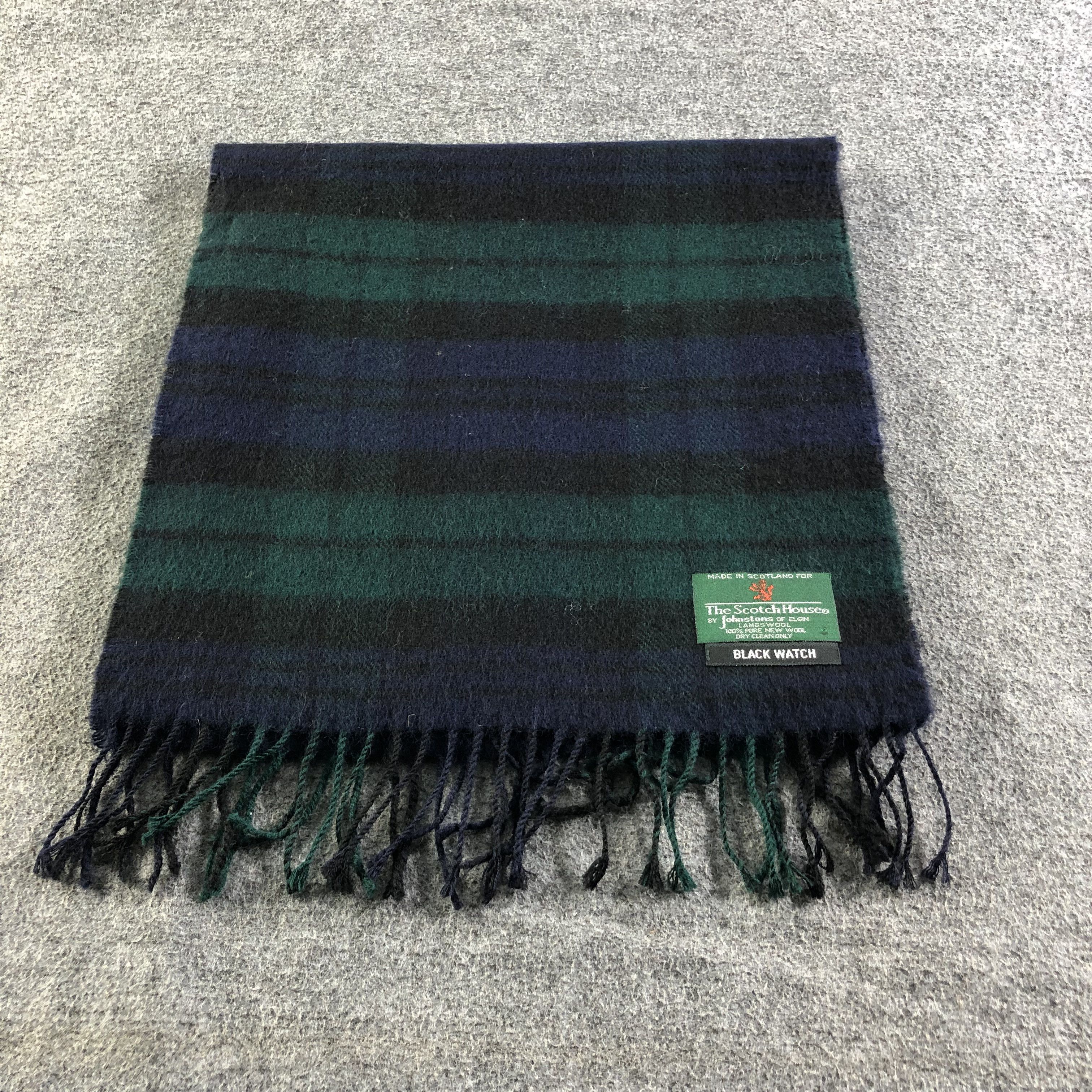 Johnstons Of Elgin Johnstons Of Elgin Tartan Wool Scarf Muffler V1999 Size ONE SIZE - 2 Thumbnail