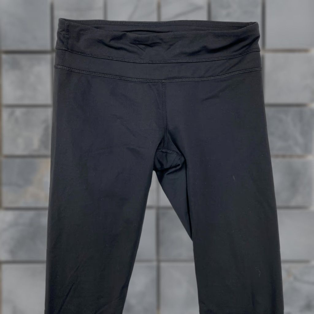 Lululemon Lululemon Leggings Womens 6 Black Cropped Pull On Stretch Zip Pocket Active Yoga Size 28" / US 6 / IT 42 - 1 Thumbnail